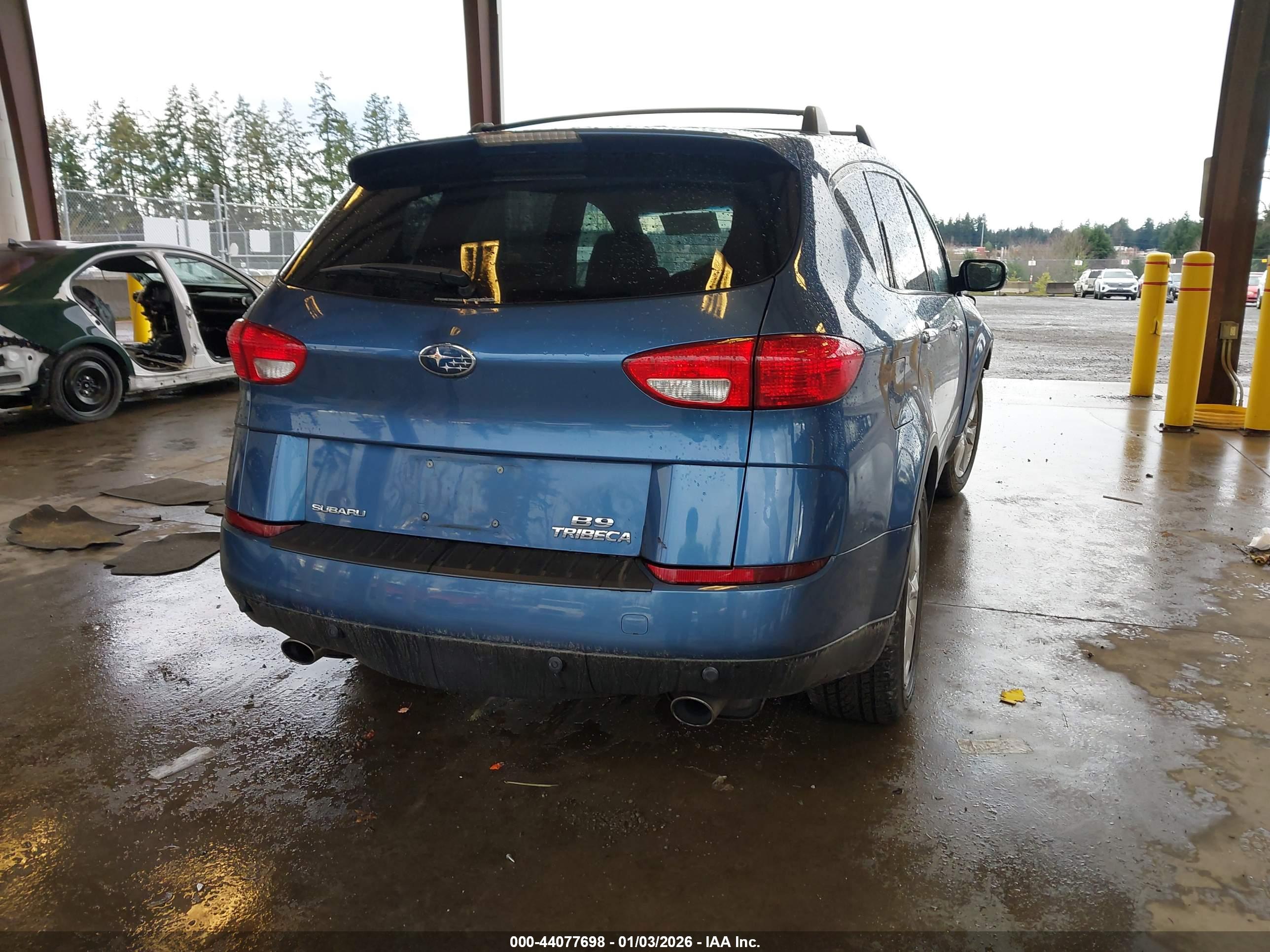 SUBARU B9 image 4