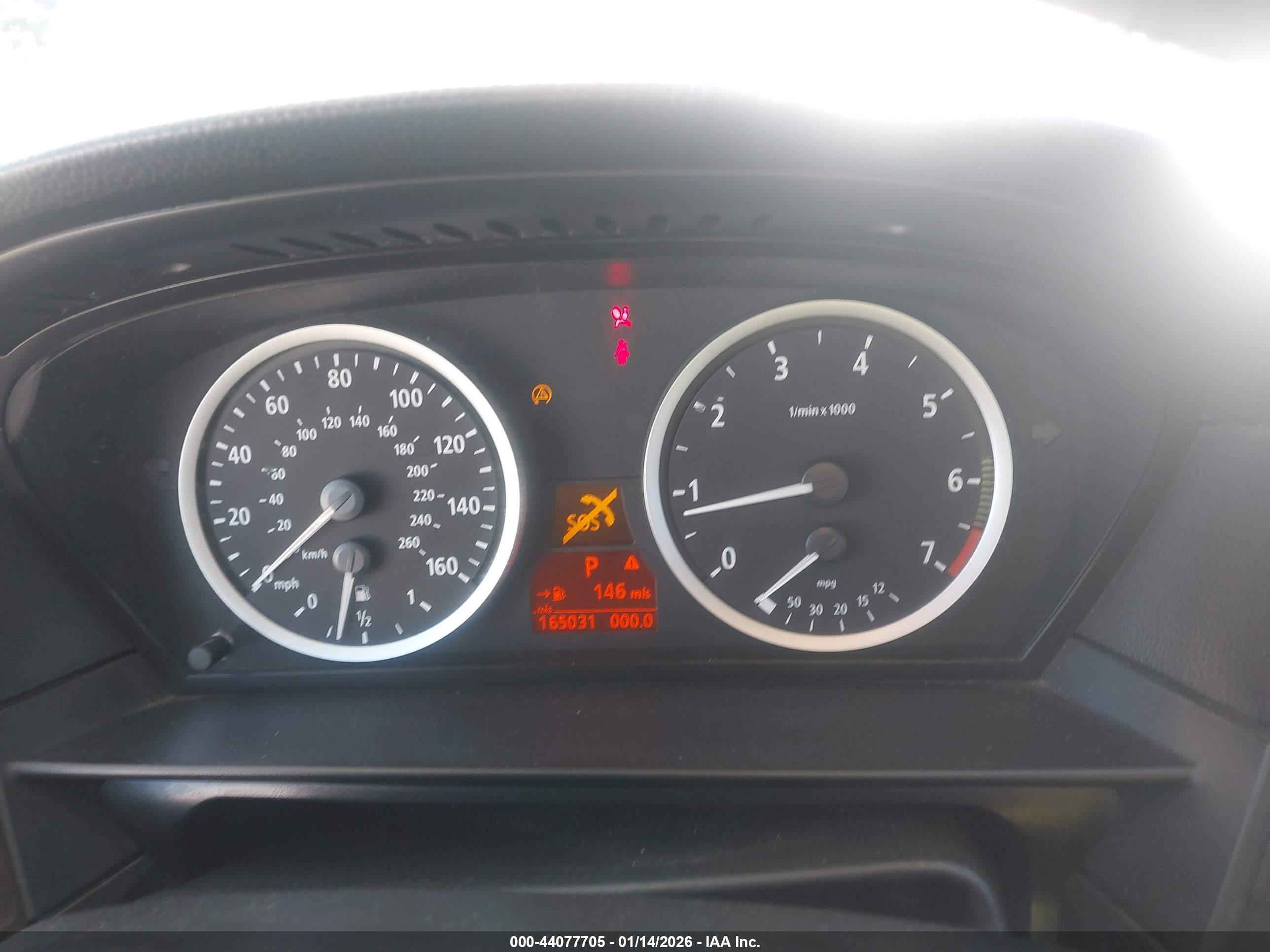 BMW 525I image 7
