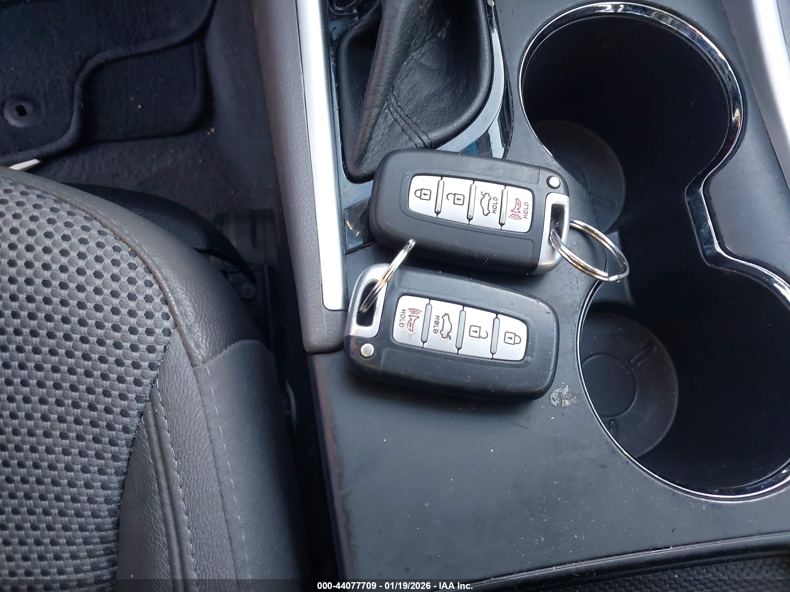 HYUNDAI SONATA image 11