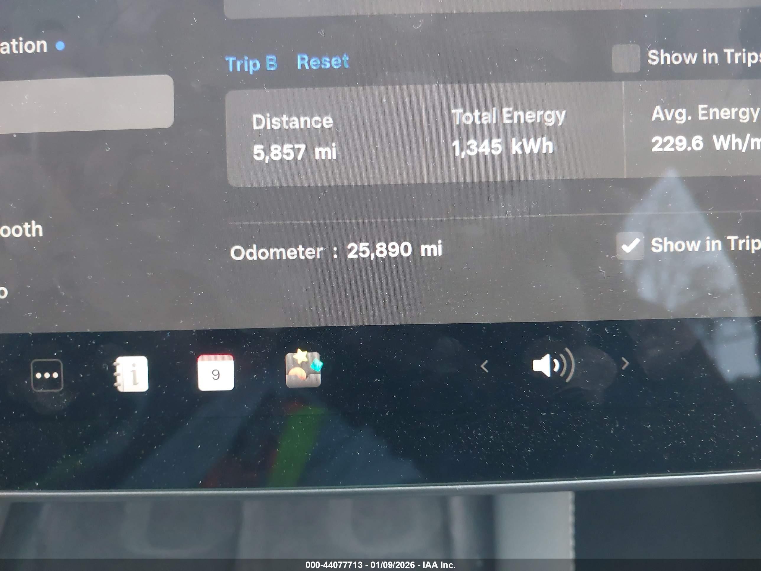 TESLA MODEL image 7