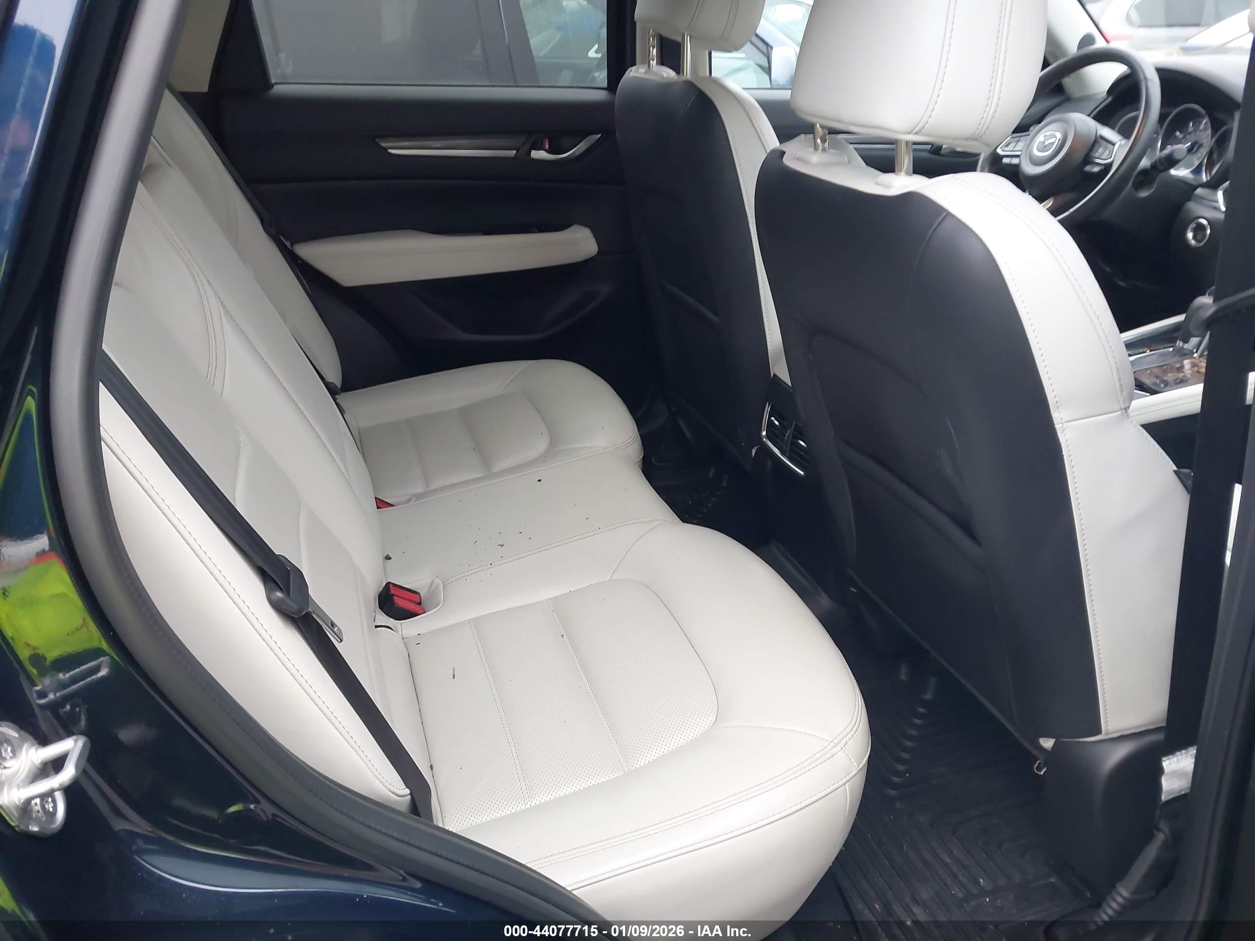 MAZDA CX-5 image 8