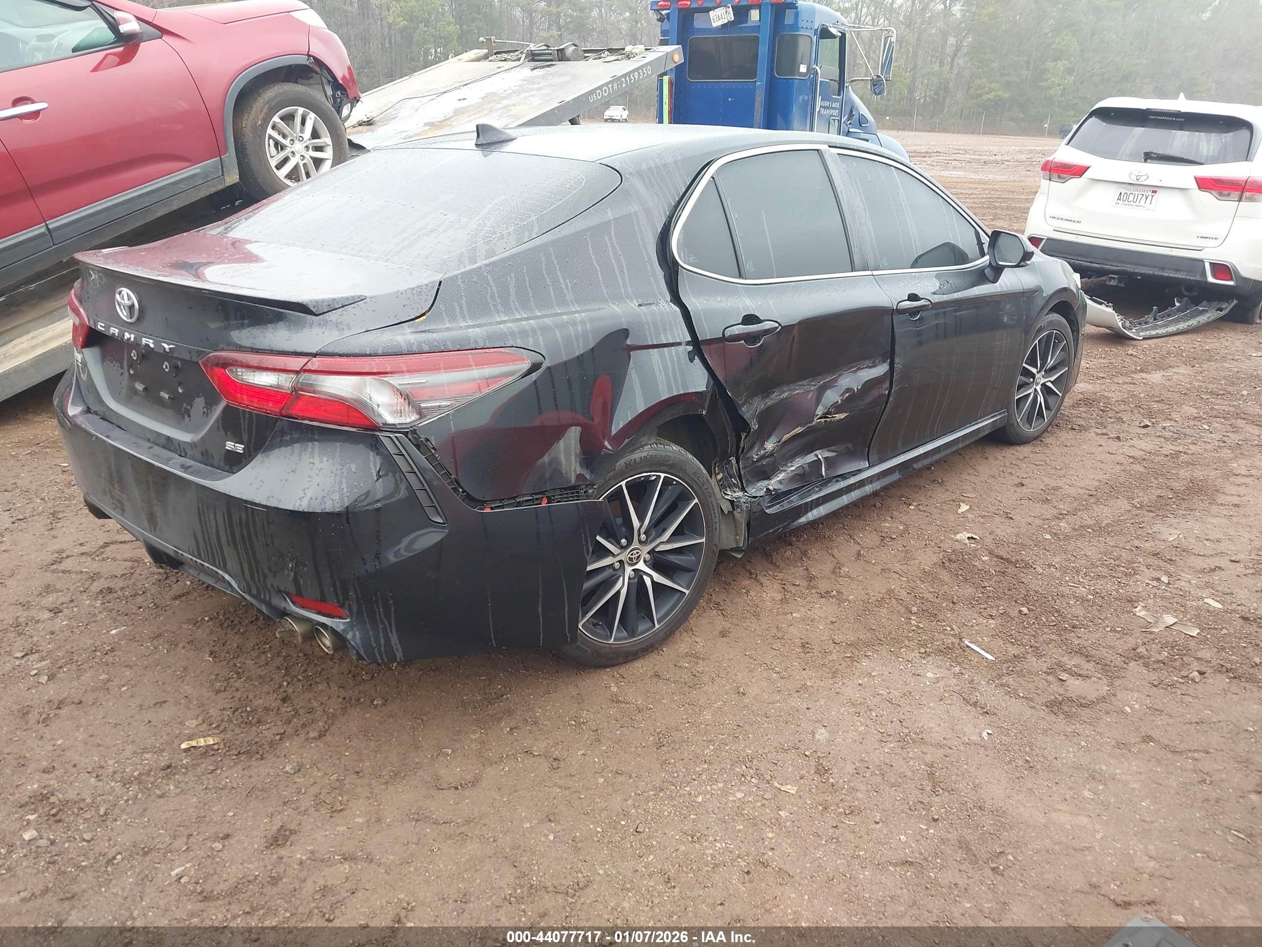 TOYOTA CAMRY image 4