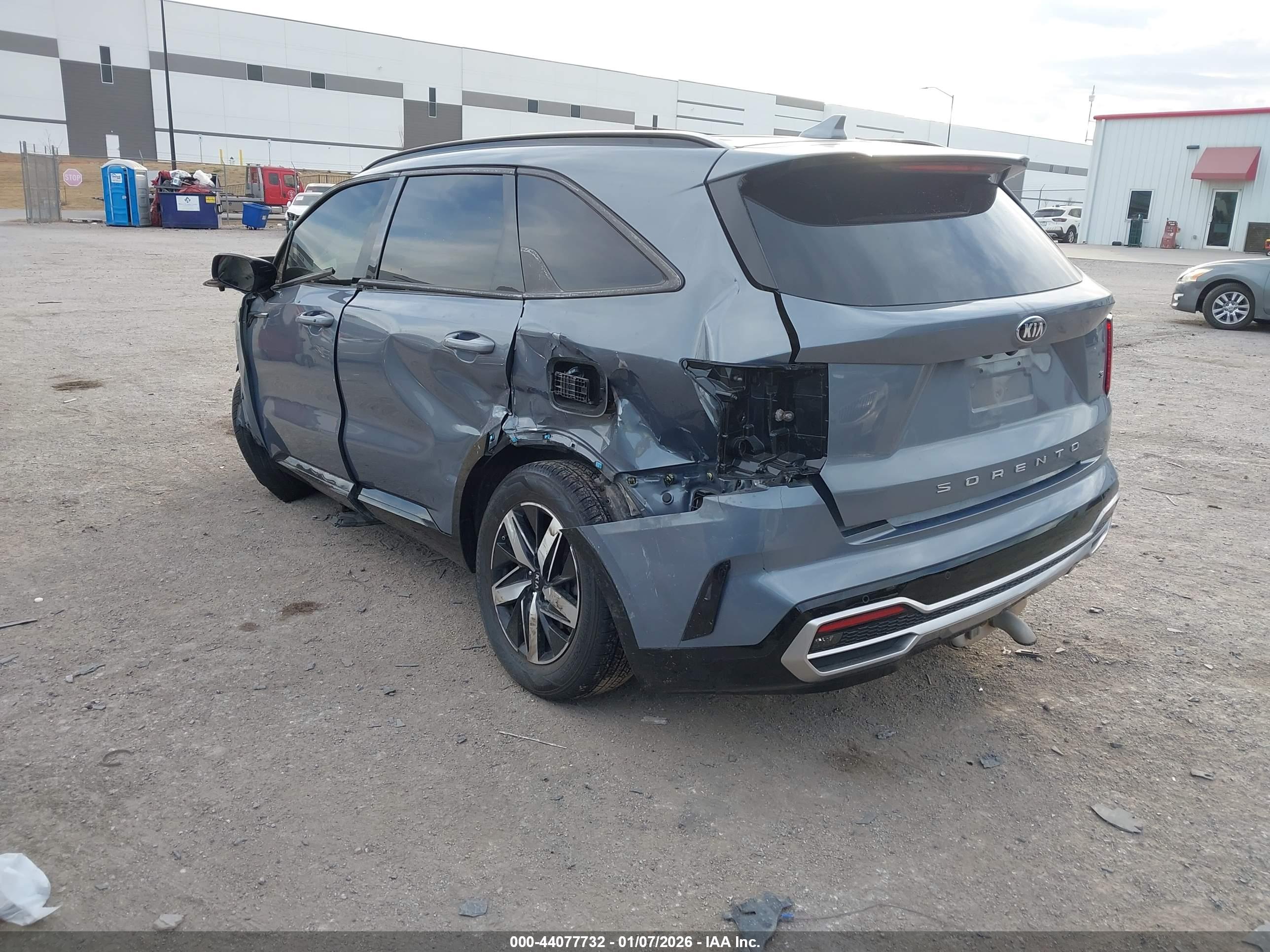 KIA SORENTO image 3