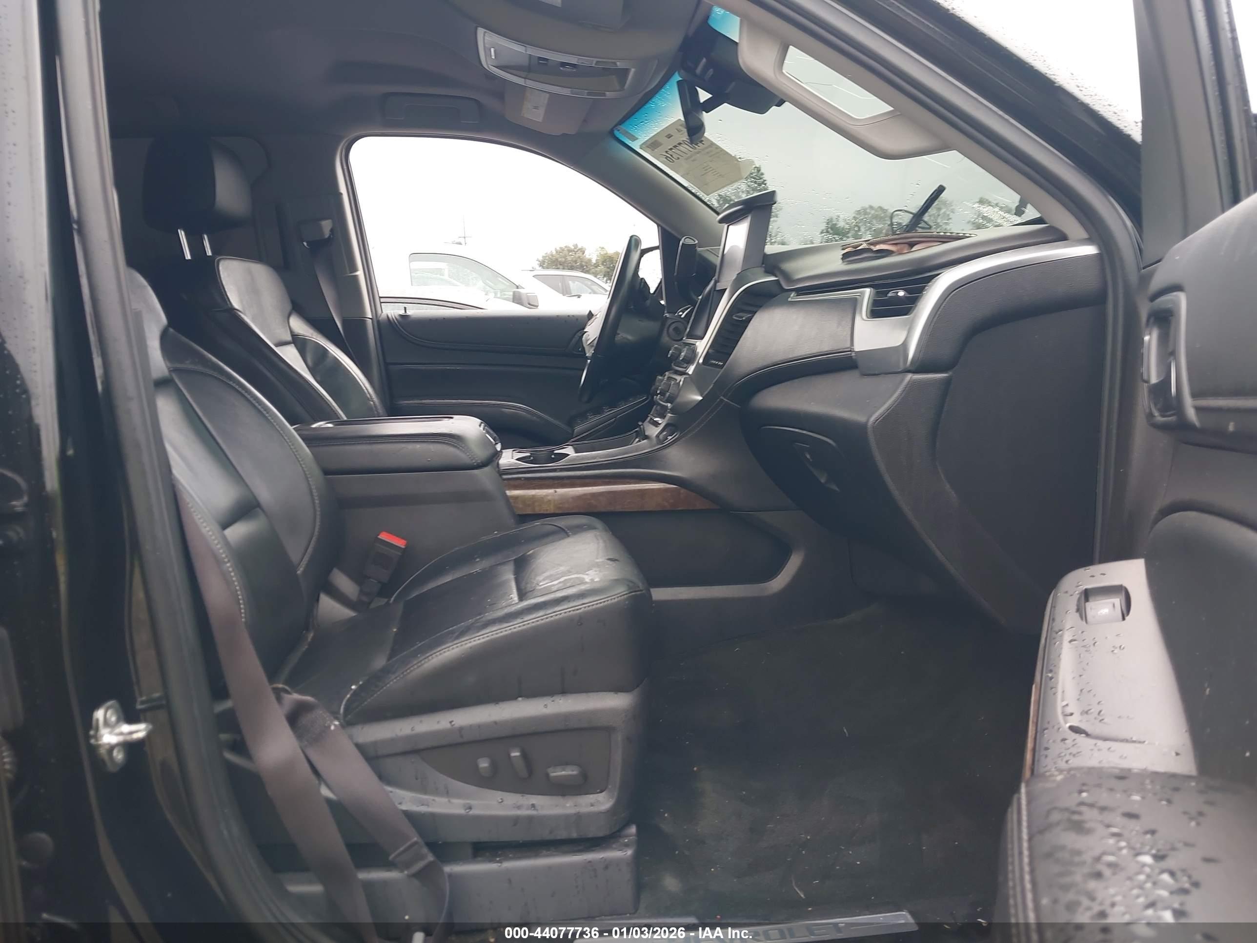 CHEVROLET TAHOE image 5