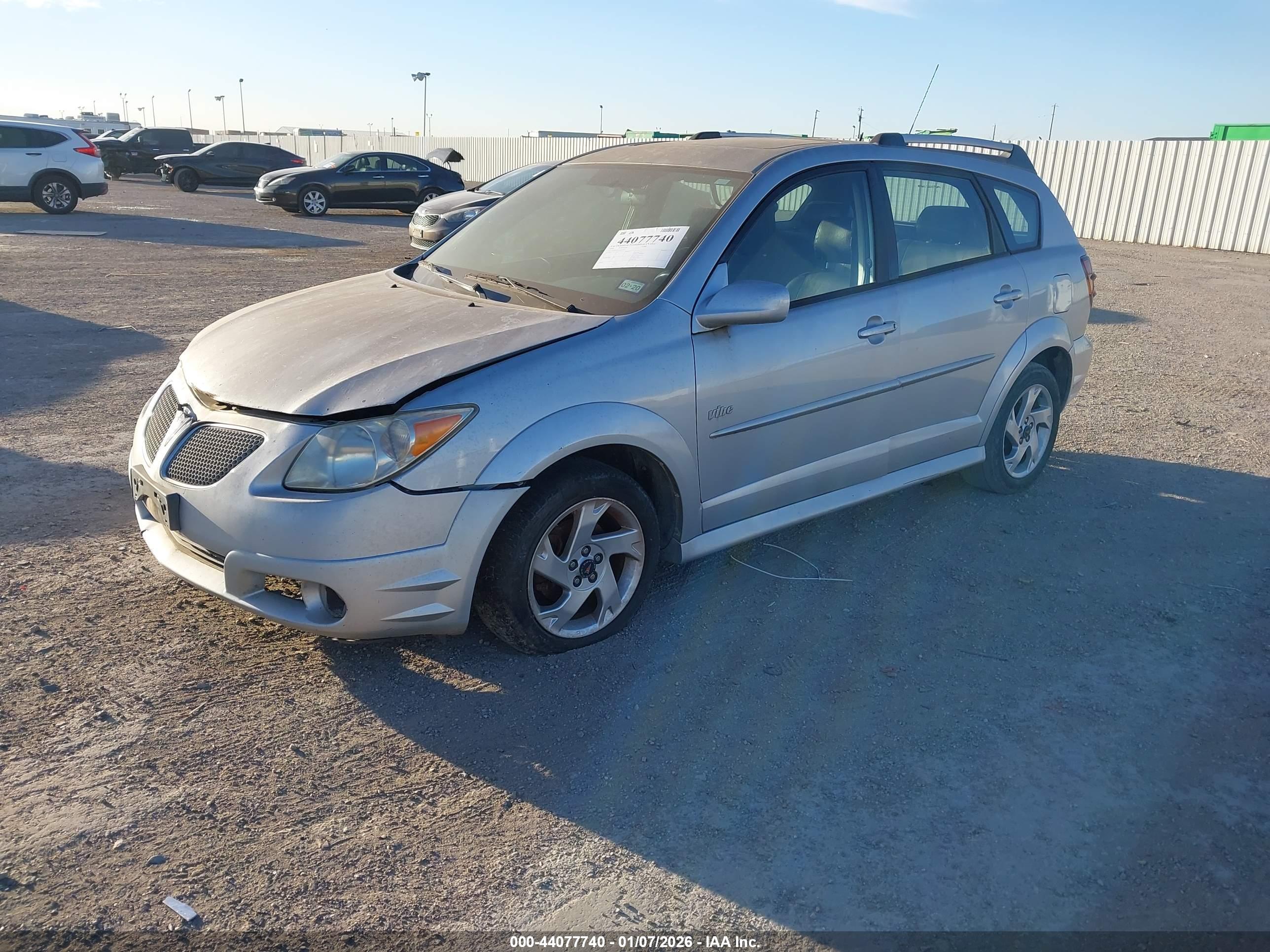 PONTIAC VIBE image 2