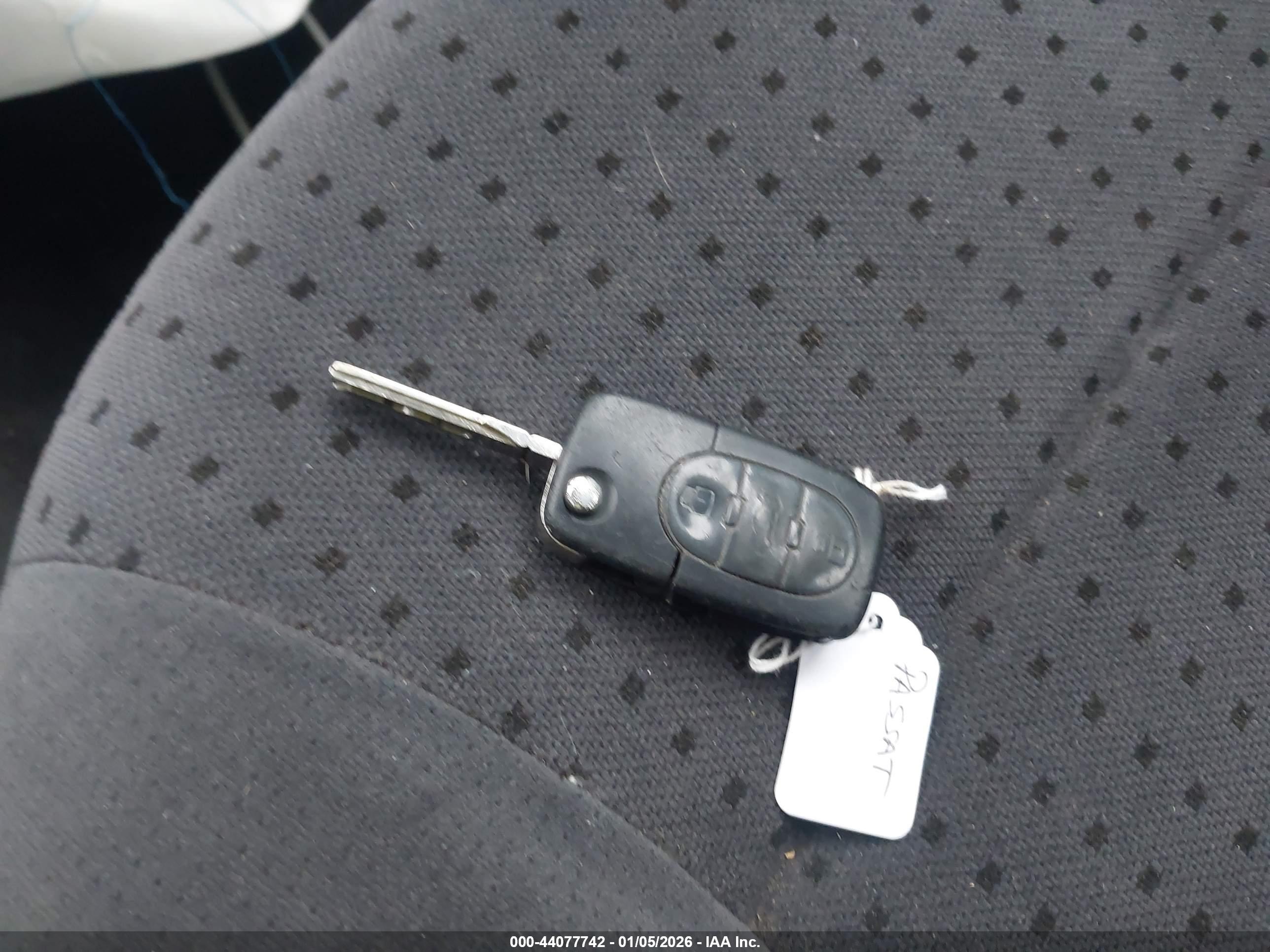 VOLKSWAGEN PASSAT image 11