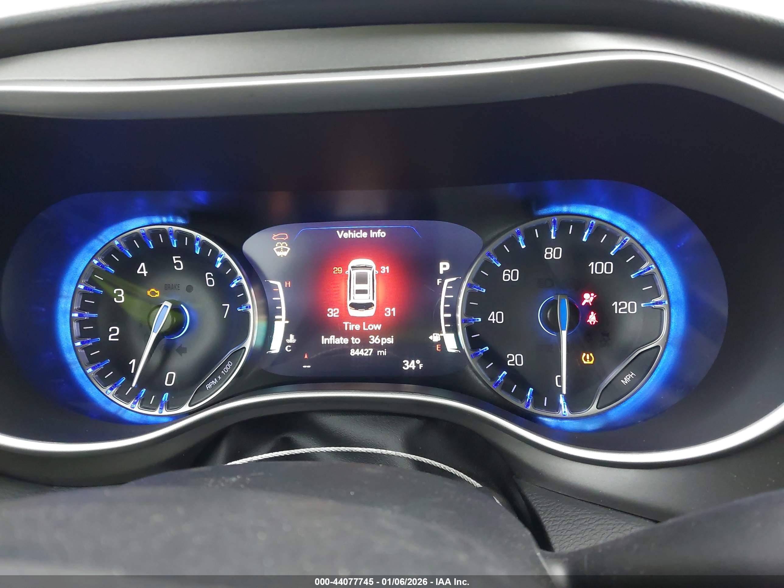 CHRYSLER PACIFICA image 7