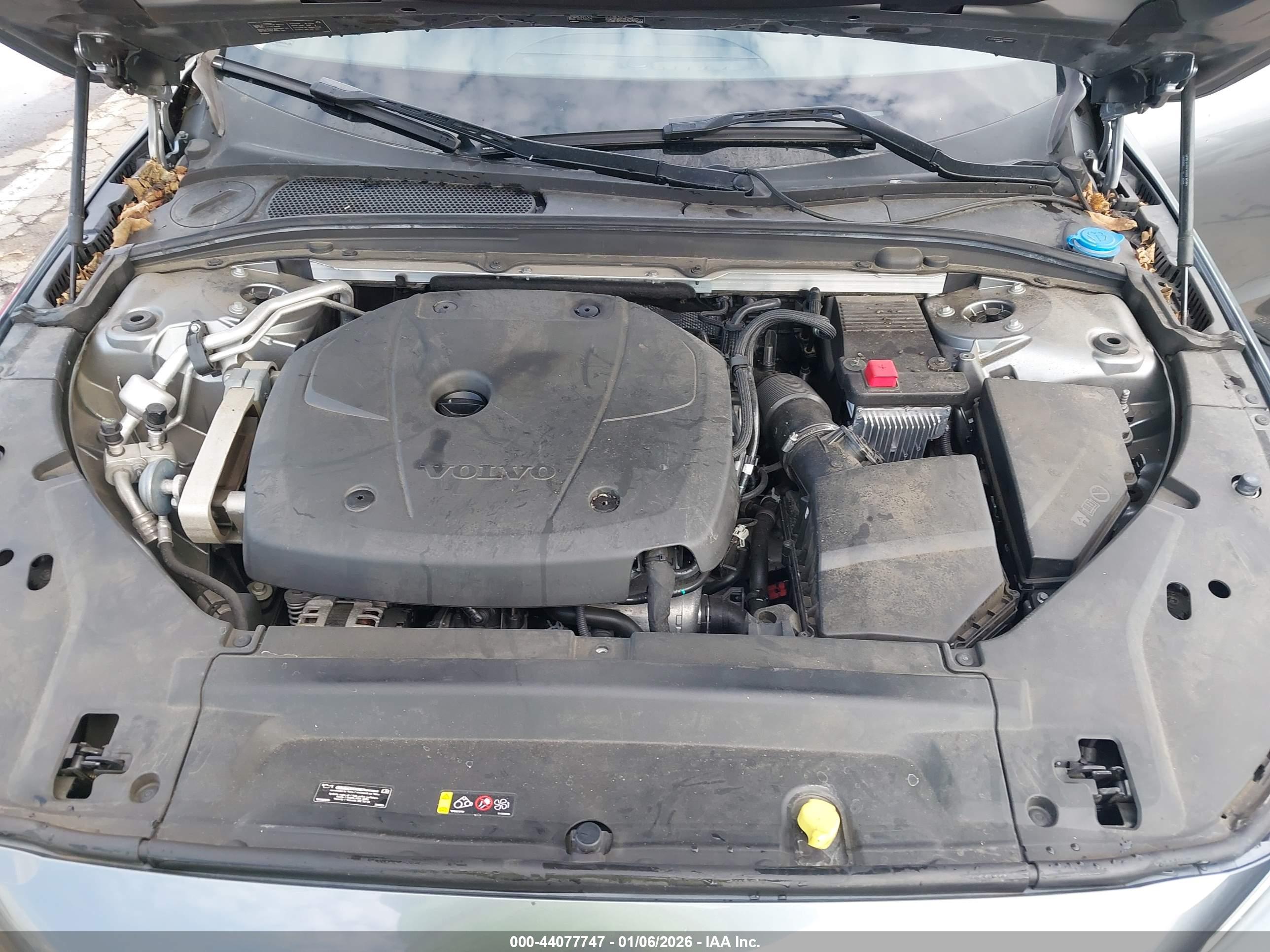 VOLVO S90 image 10