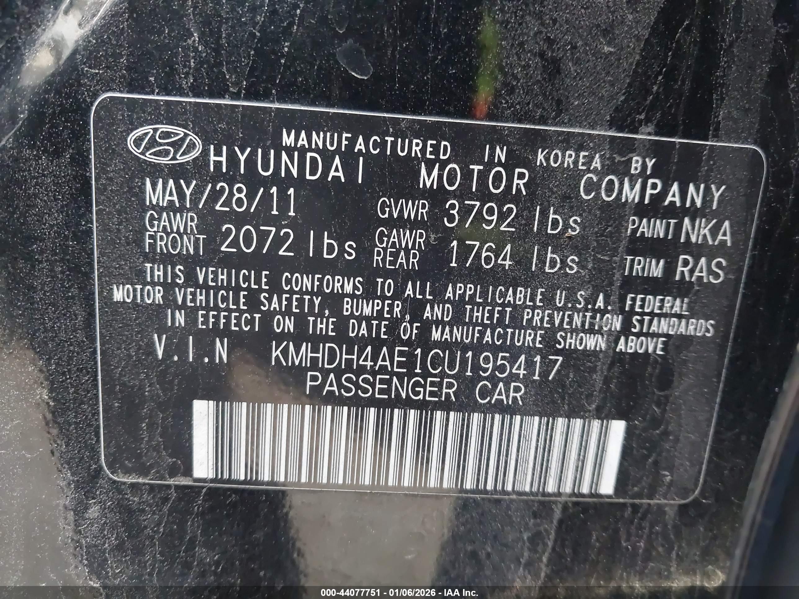 HYUNDAI ELANTRA image 9