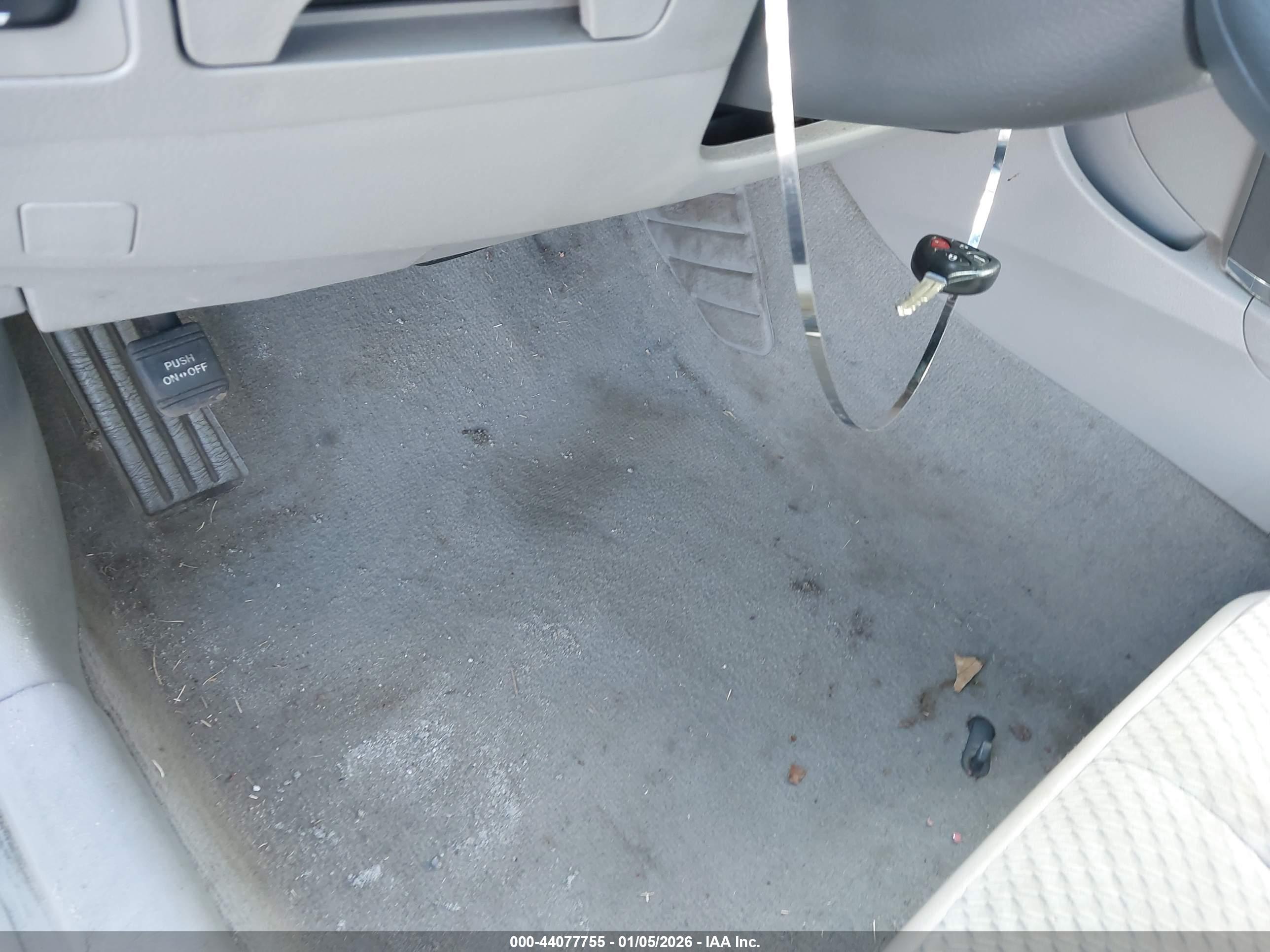 TOYOTA CAMRY image 11