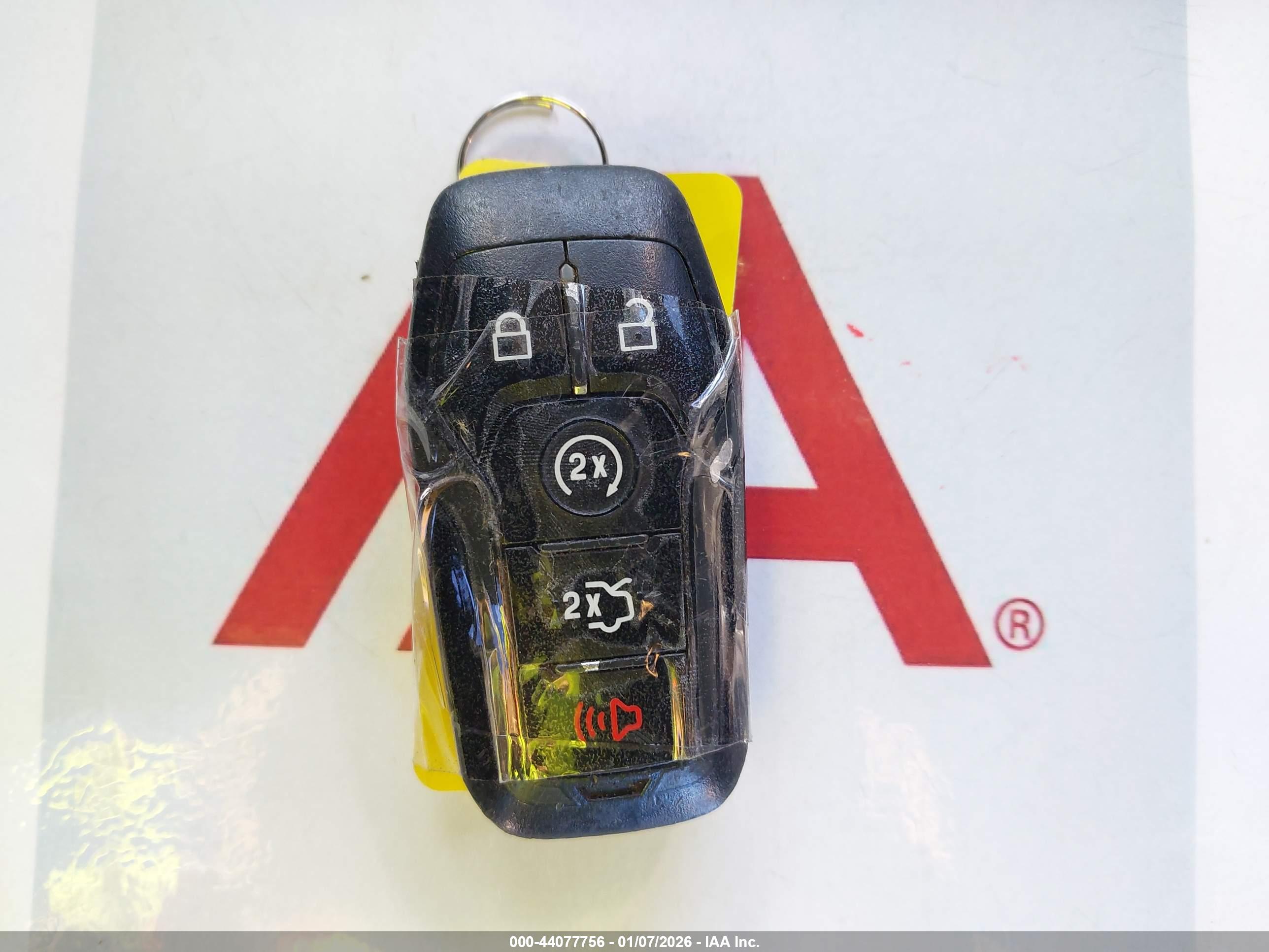 FORD FUSION image 11