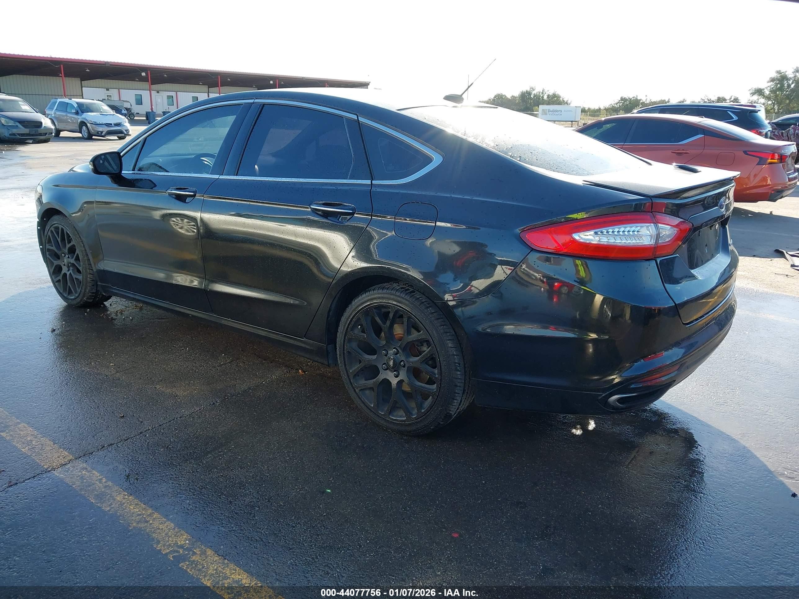 FORD FUSION image 3