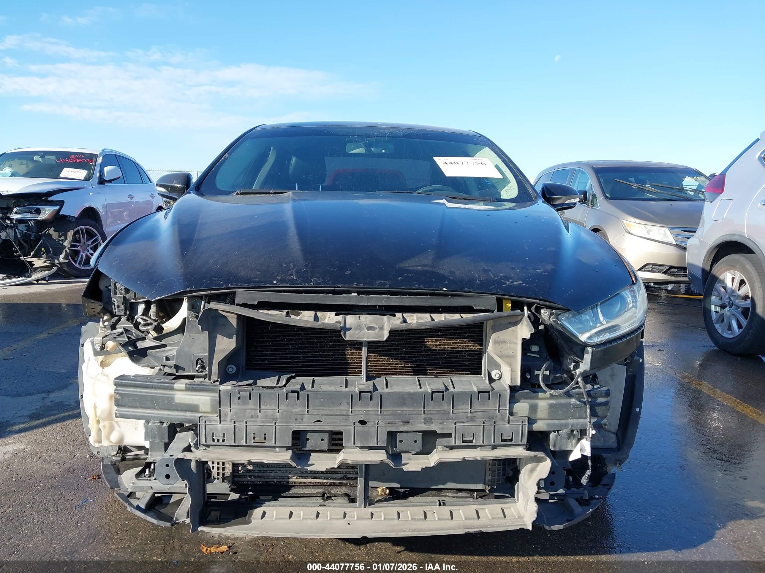FORD FUSION image 6