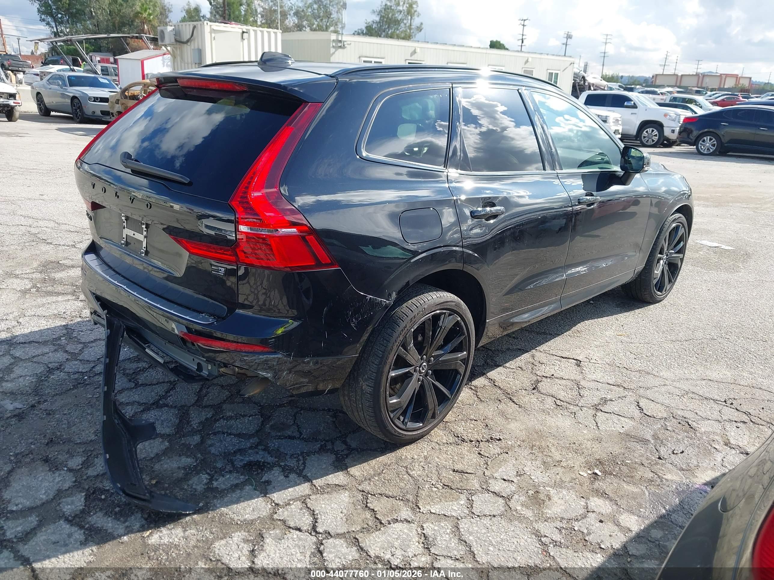 VOLVO XC60 image 4