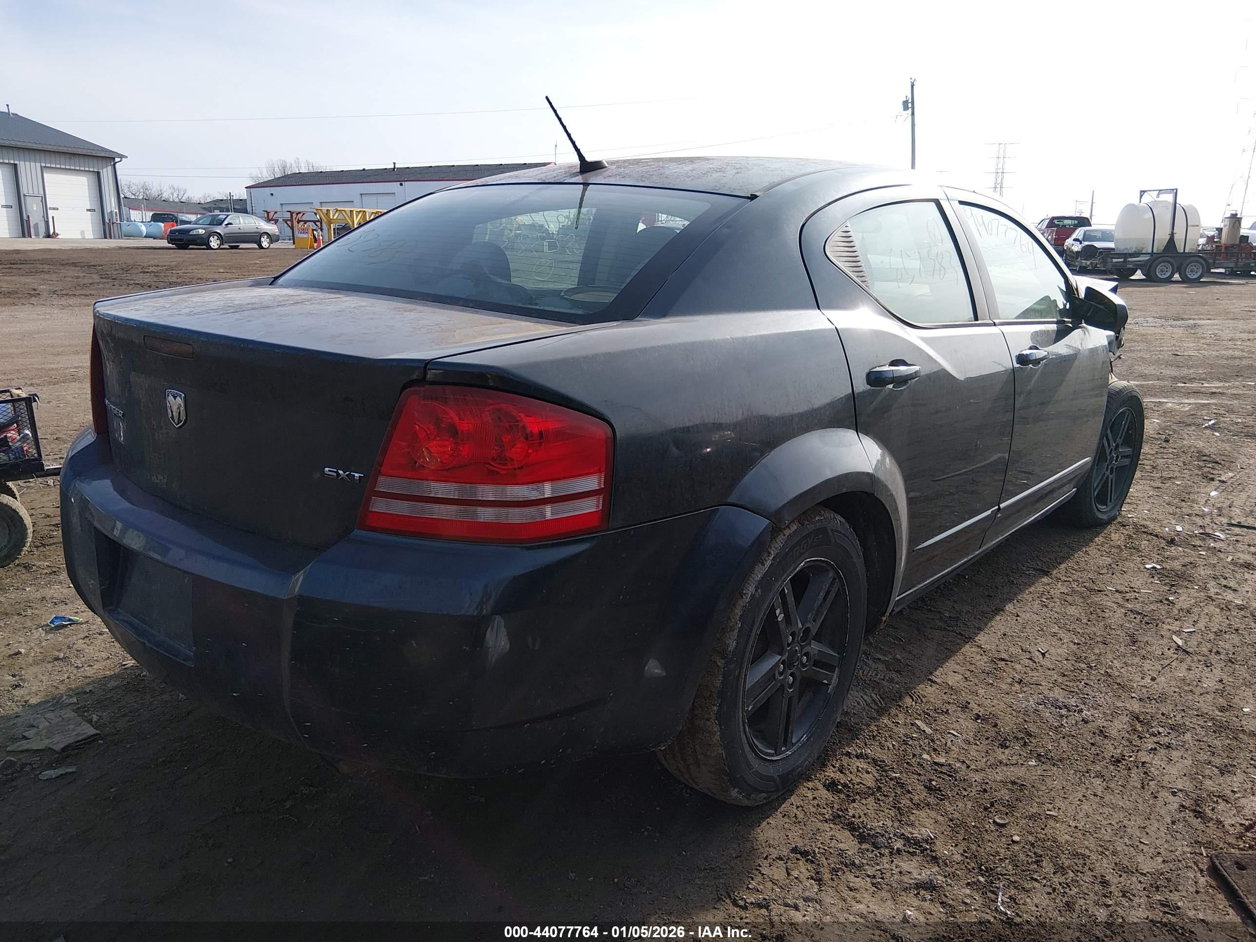 DODGE AVENGER image 4