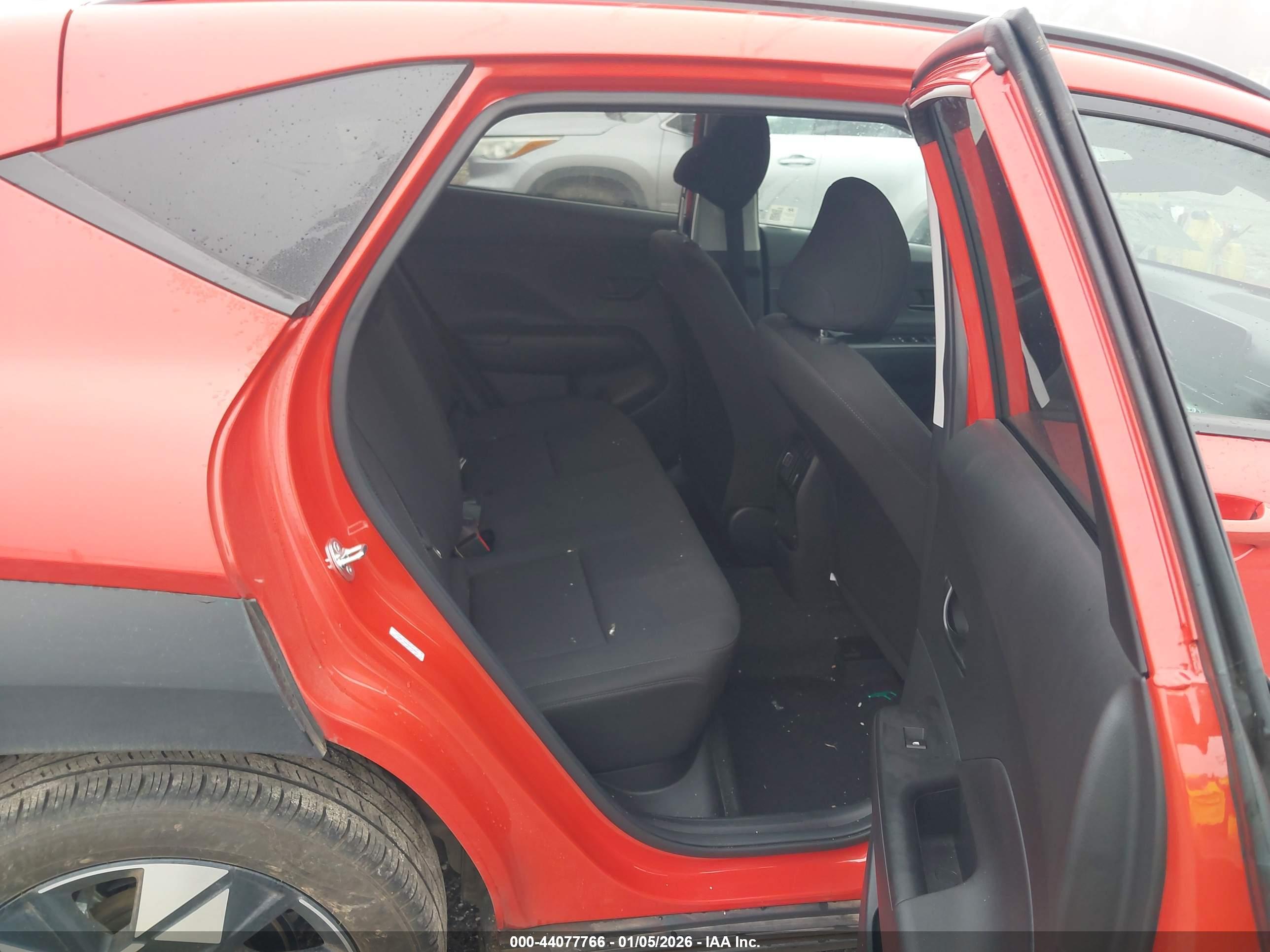 HYUNDAI KONA image 8