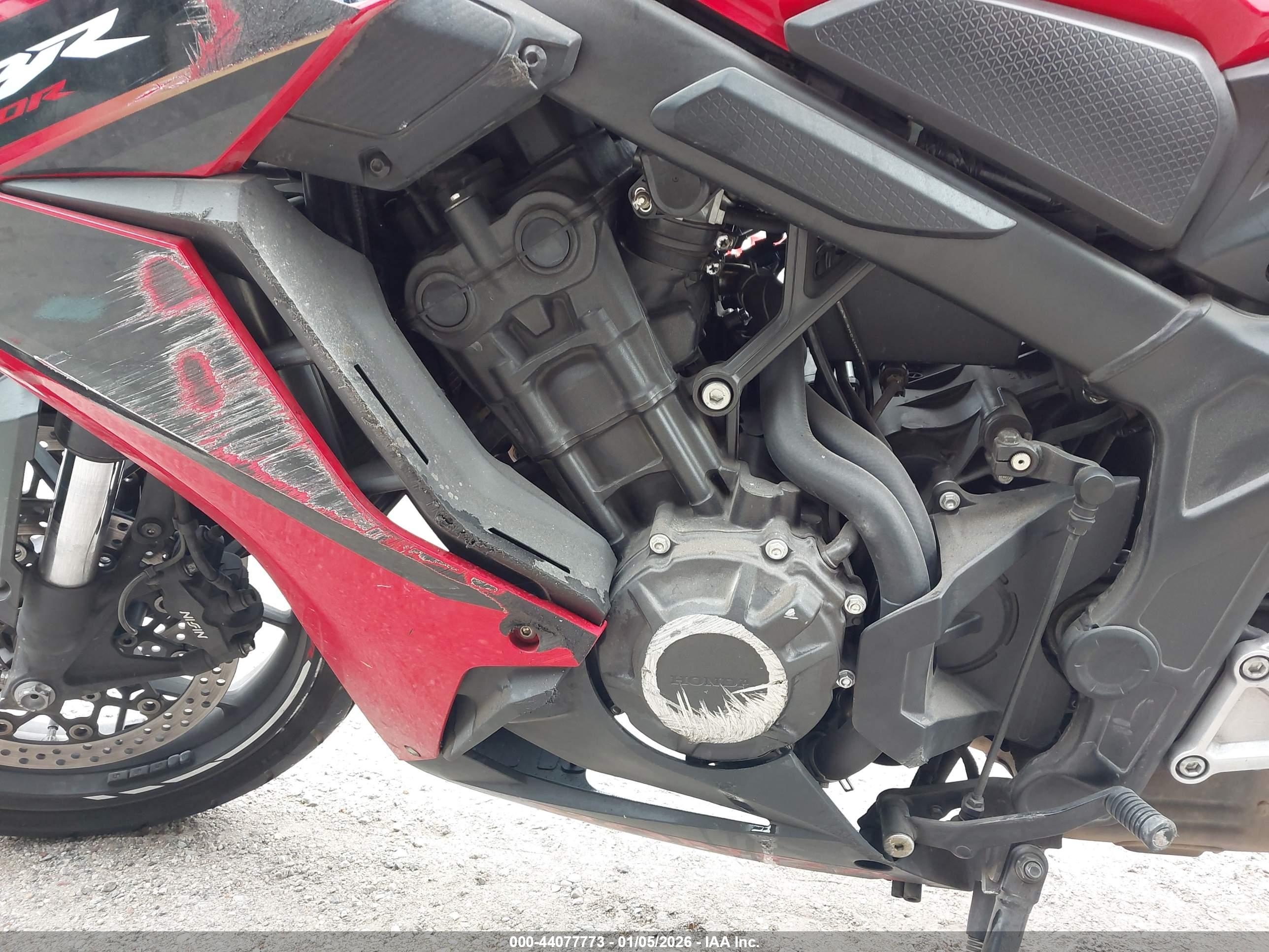 HONDA CBR650 image 9