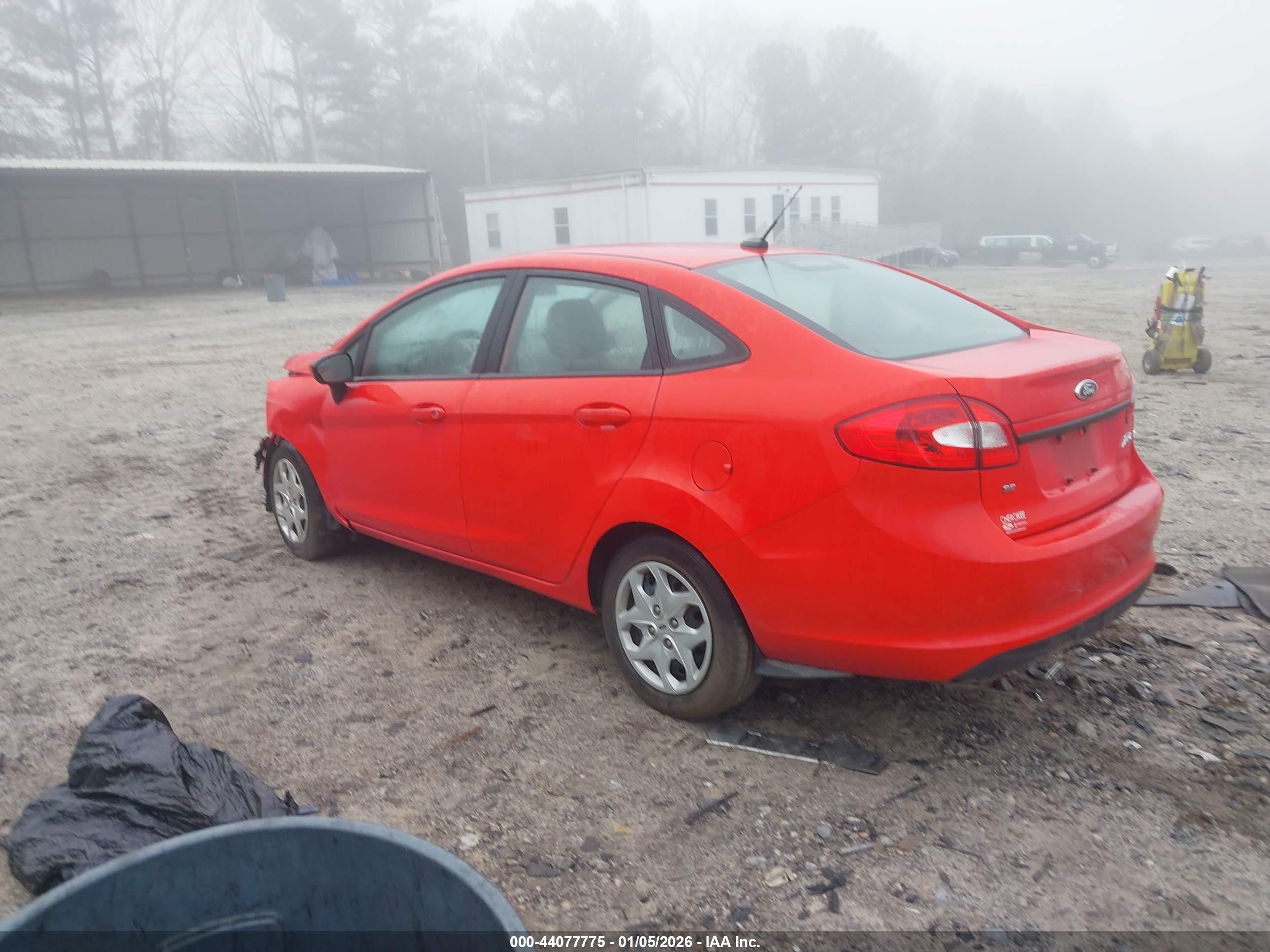 FORD FIESTA image 3