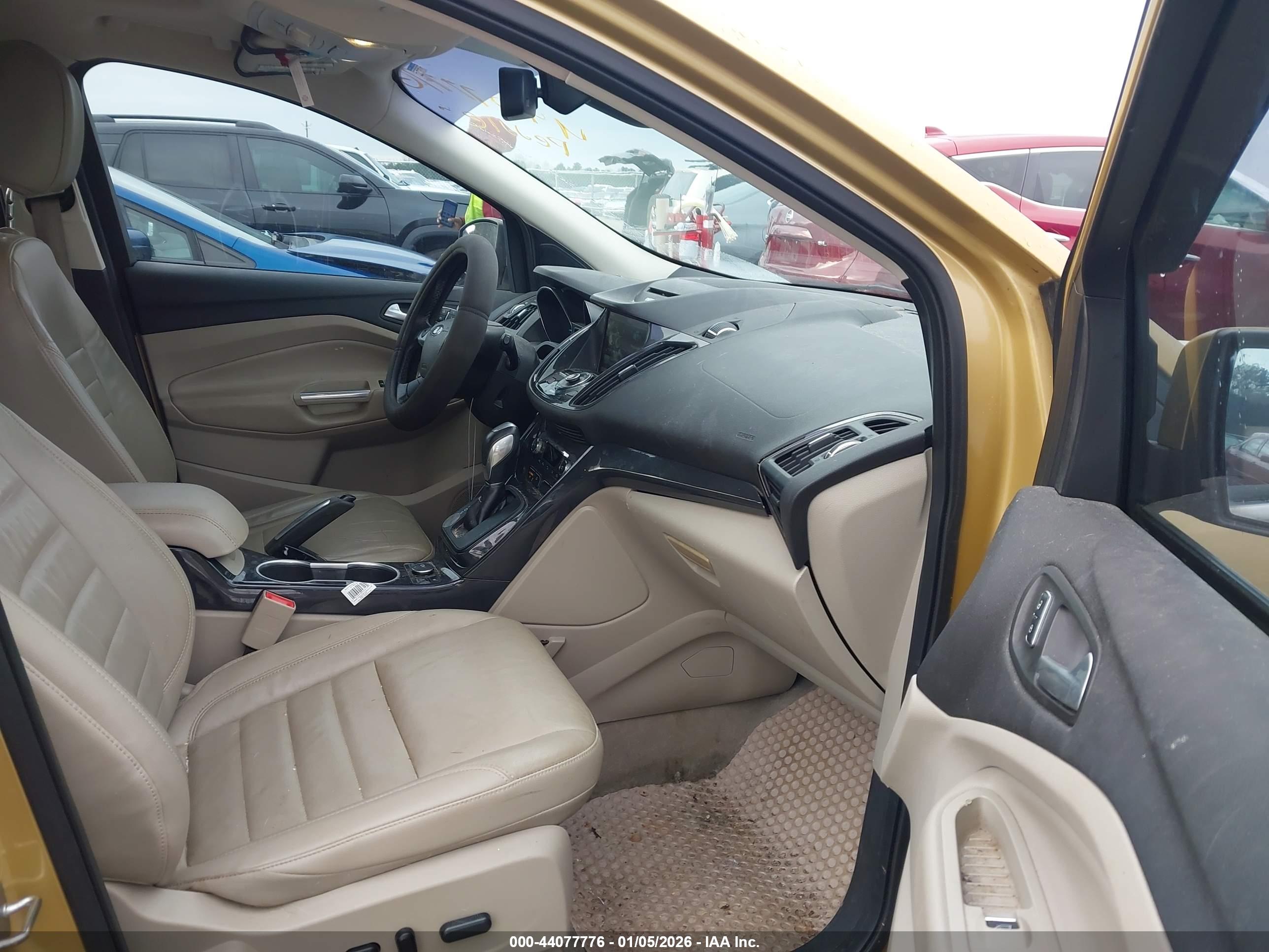 FORD ESCAPE image 5
