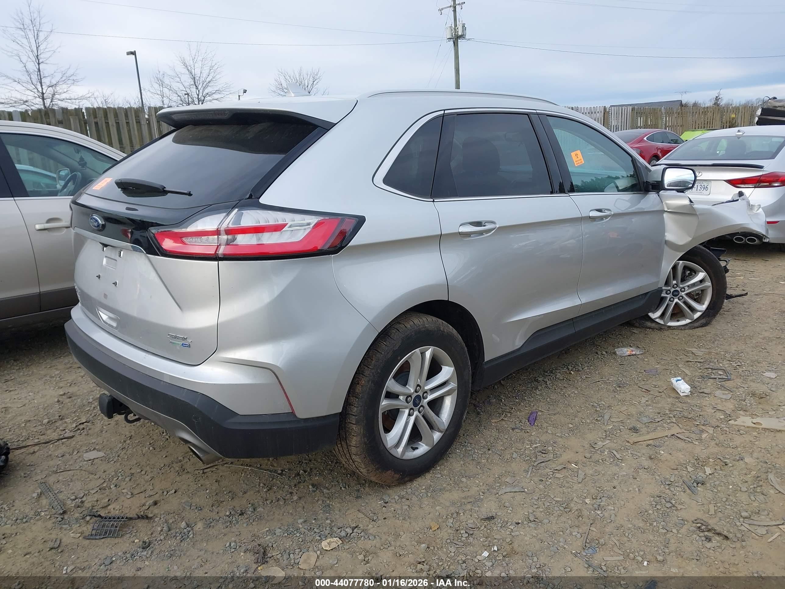 FORD EDGE image 4