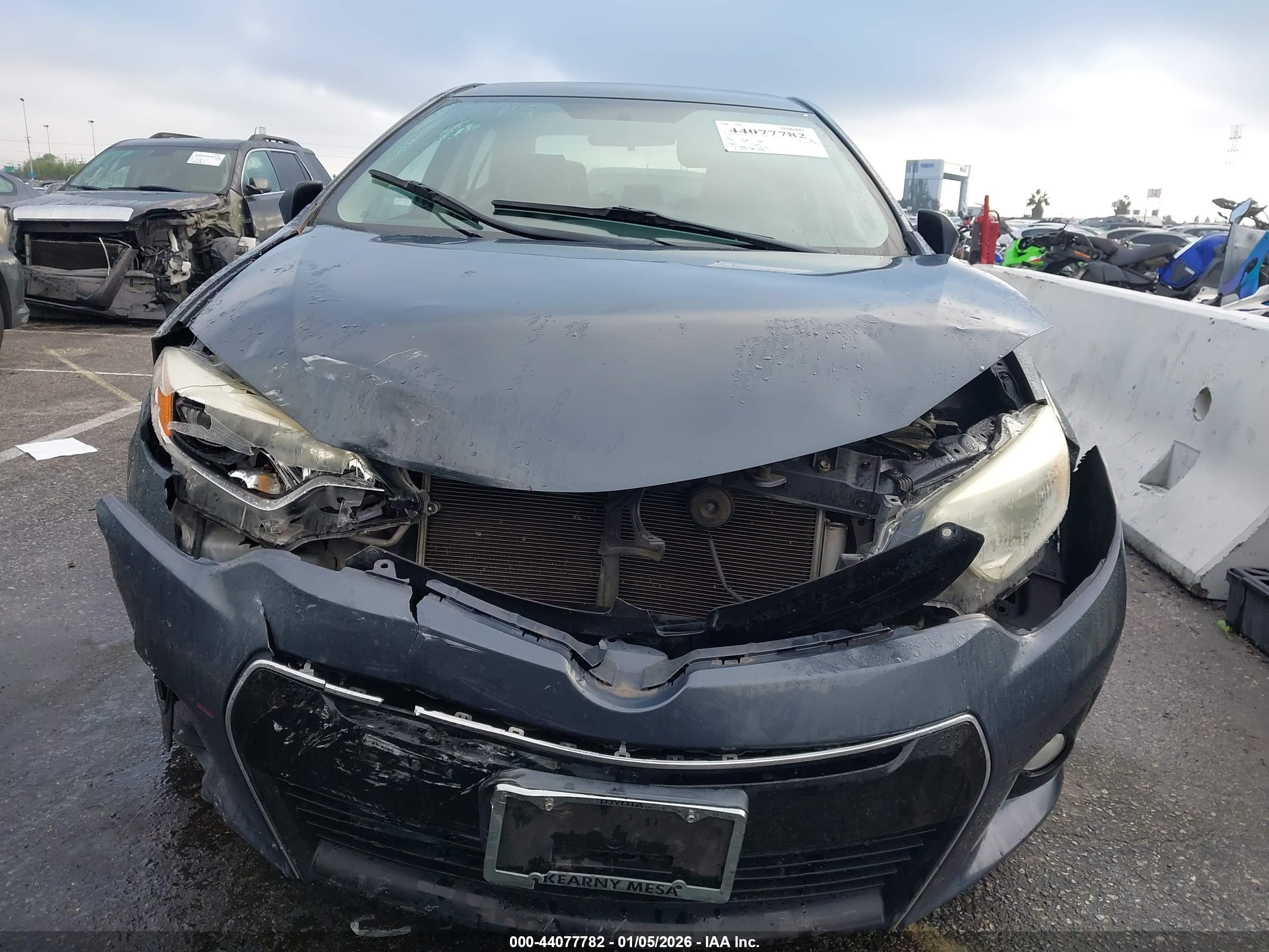 TOYOTA COROLLA image 6