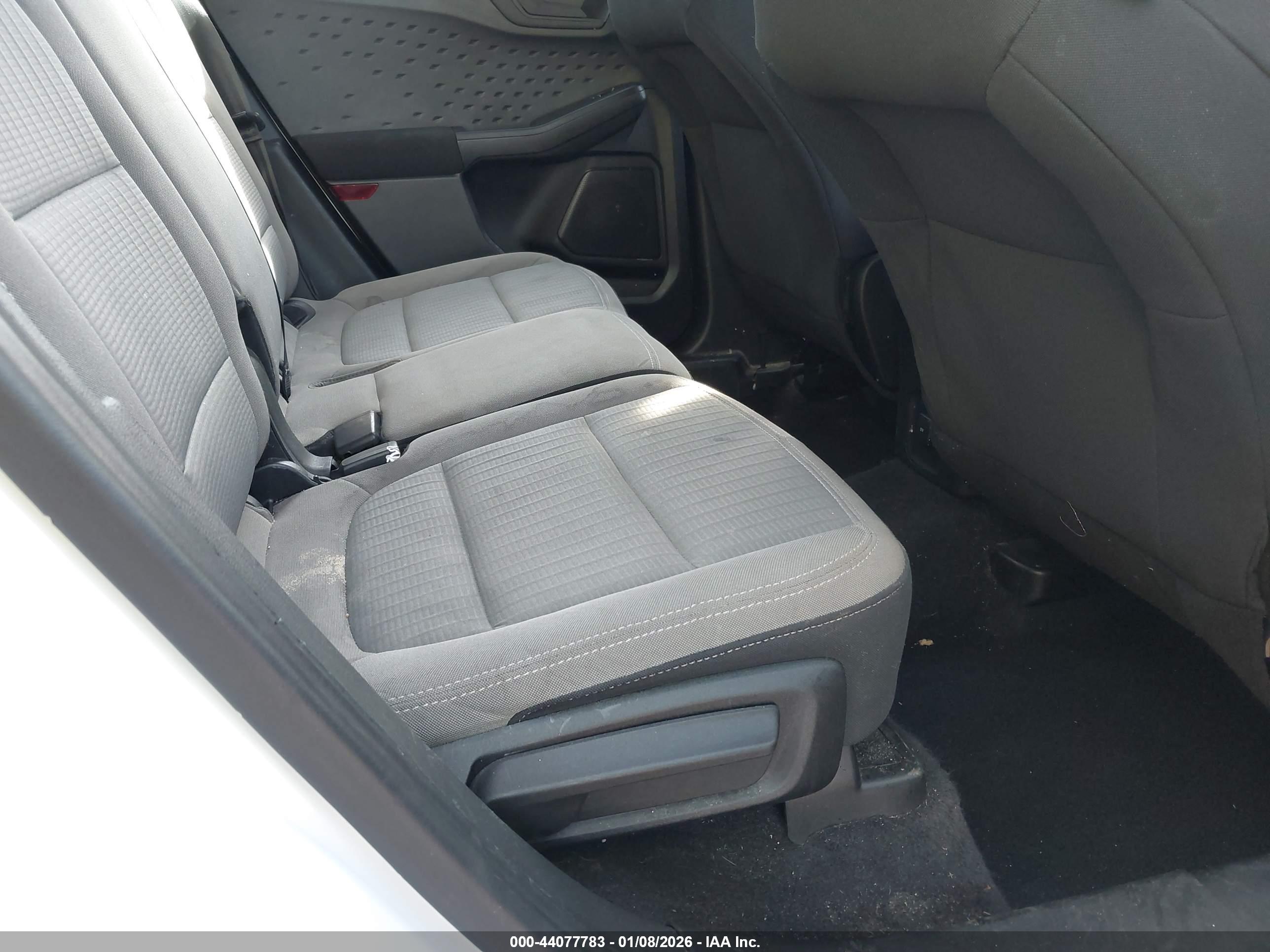 FORD ESCAPE image 8
