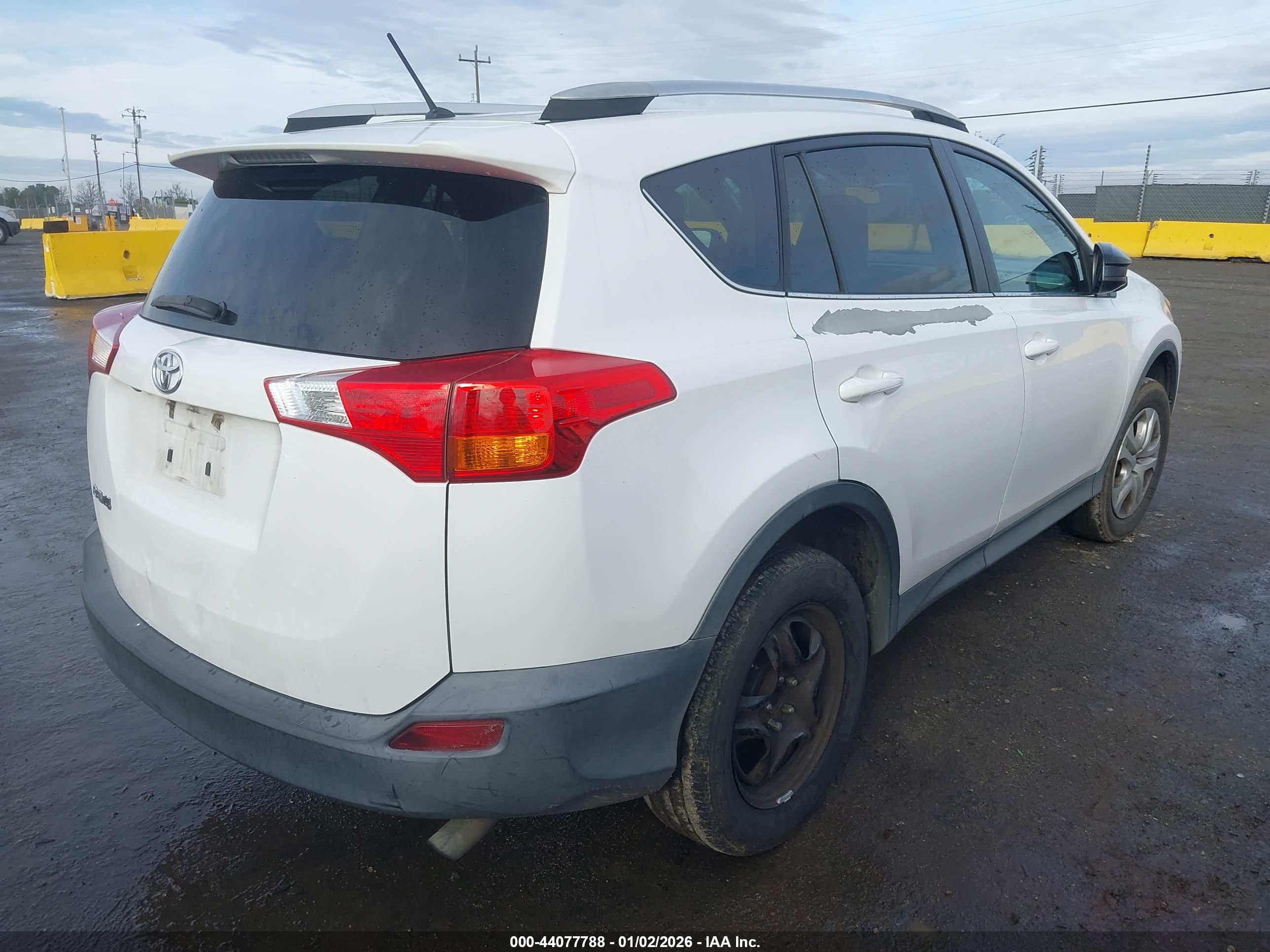TOYOTA RAV4 image 4