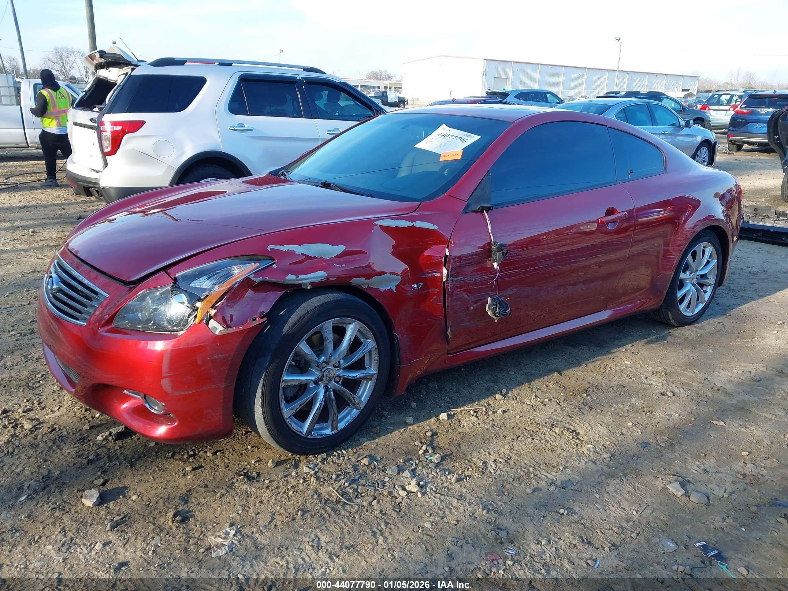 INFINITI Q60 image 2