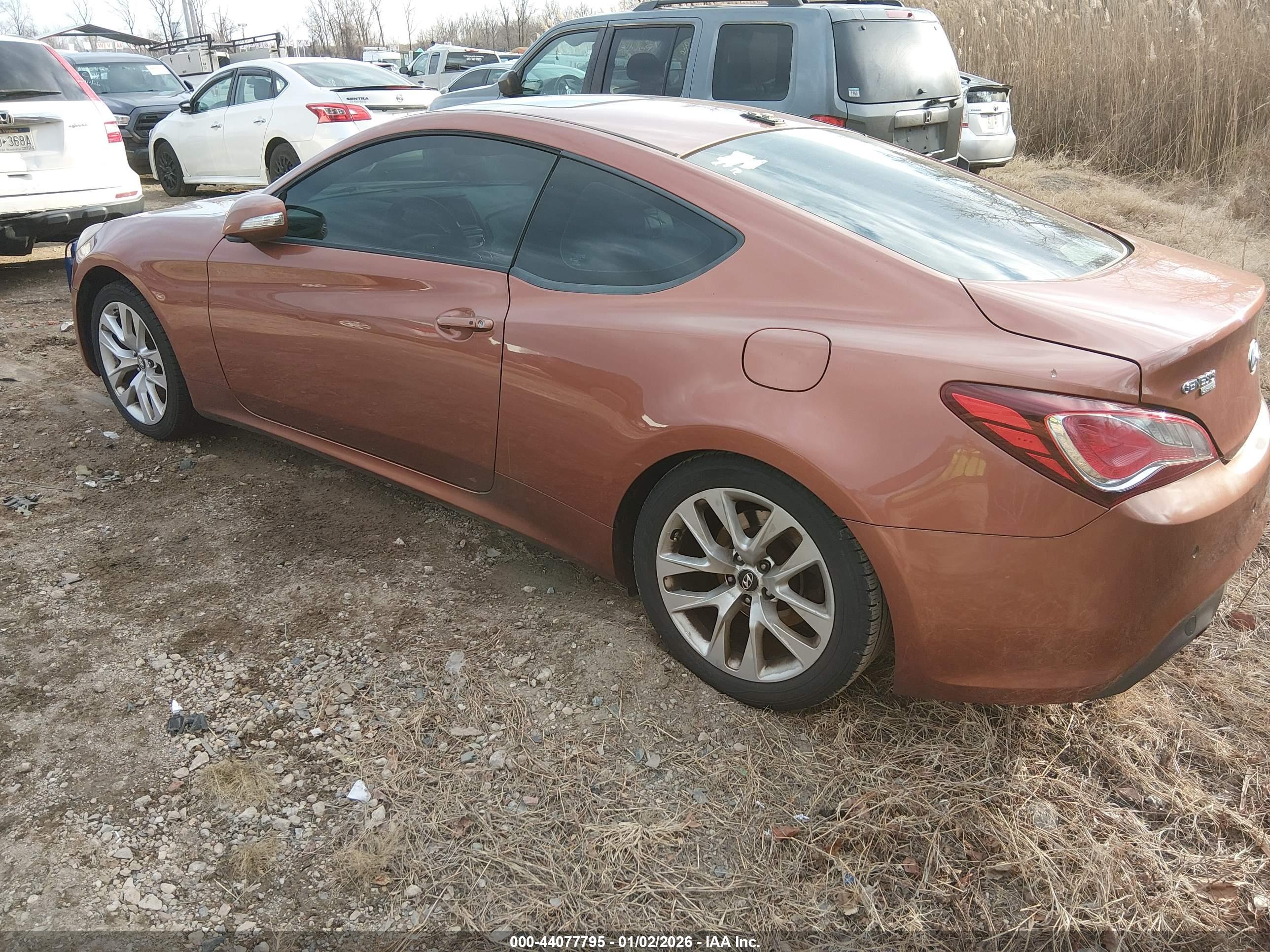HYUNDAI GENESIS image 3