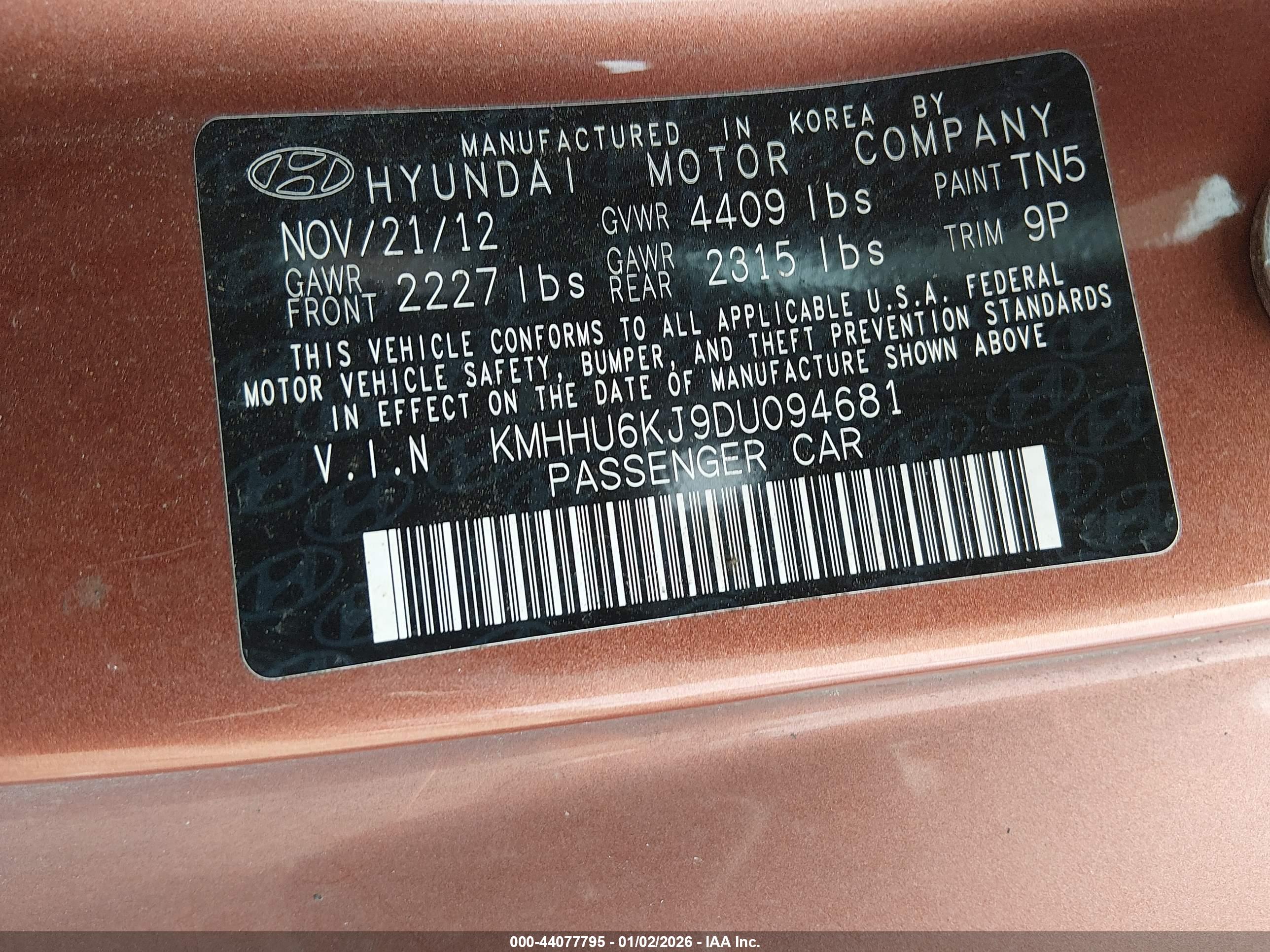 HYUNDAI GENESIS image 9