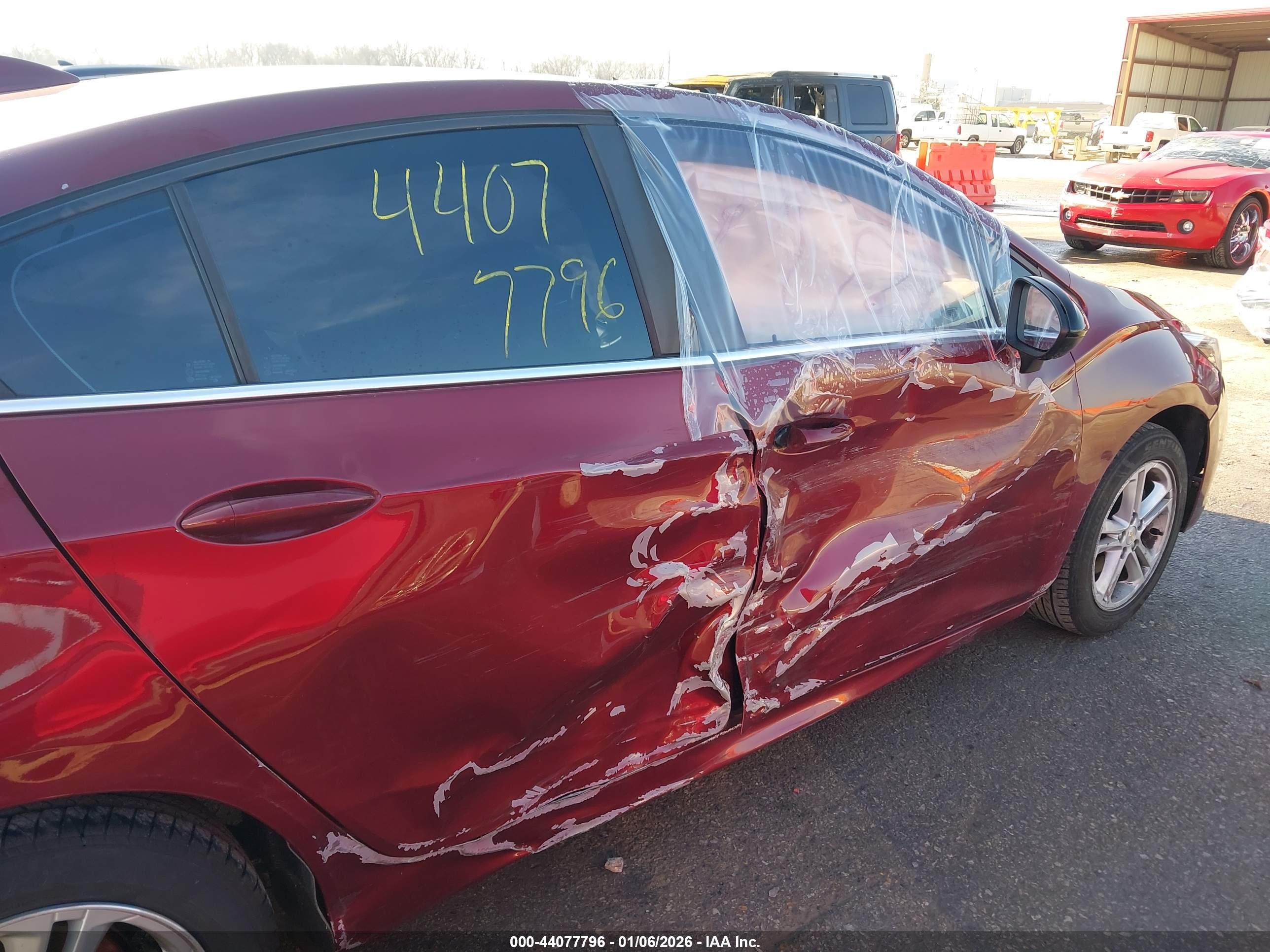 CHEVROLET CRUZE image 6