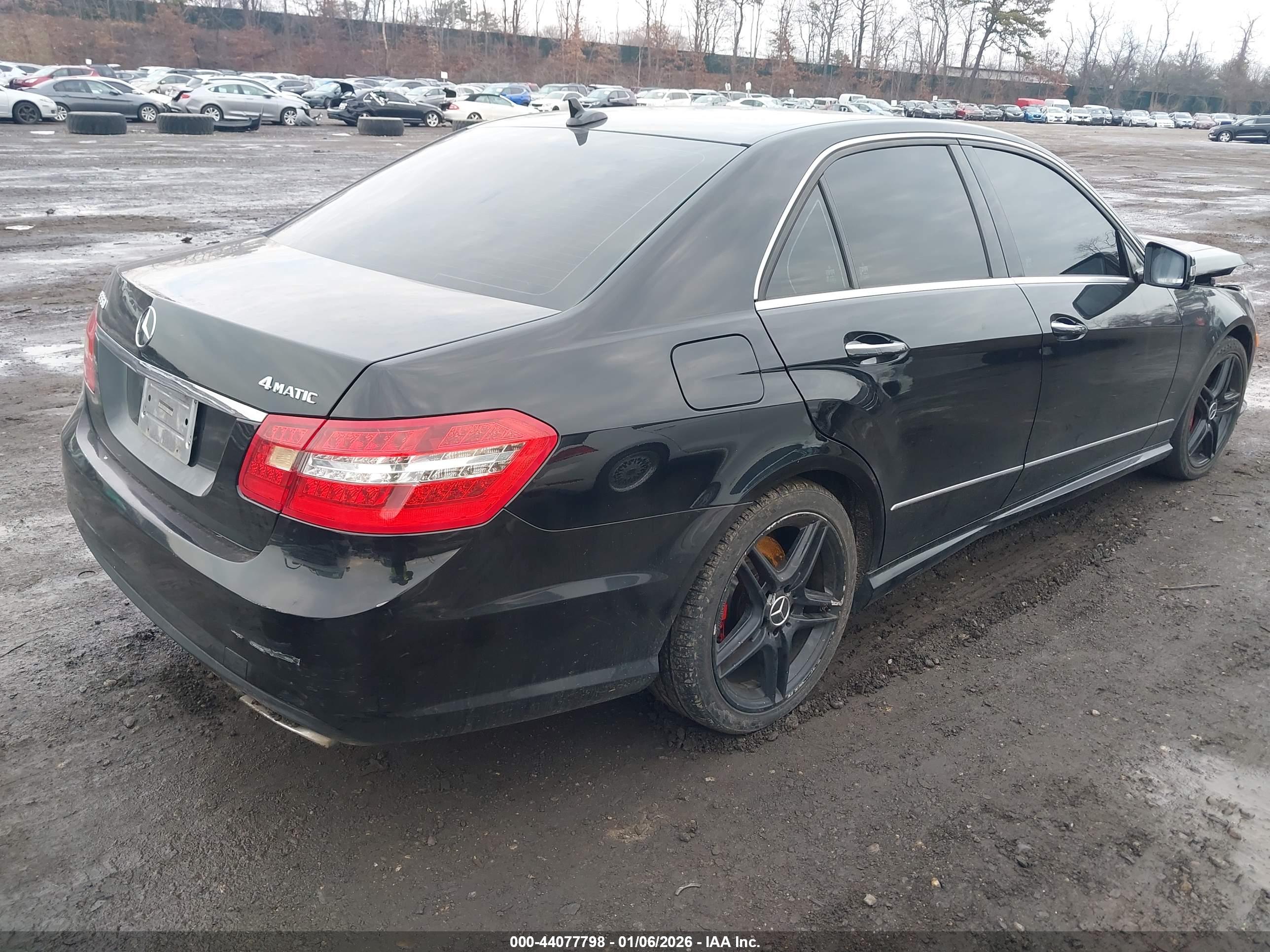 MERCEDES-BENZ E image 4
