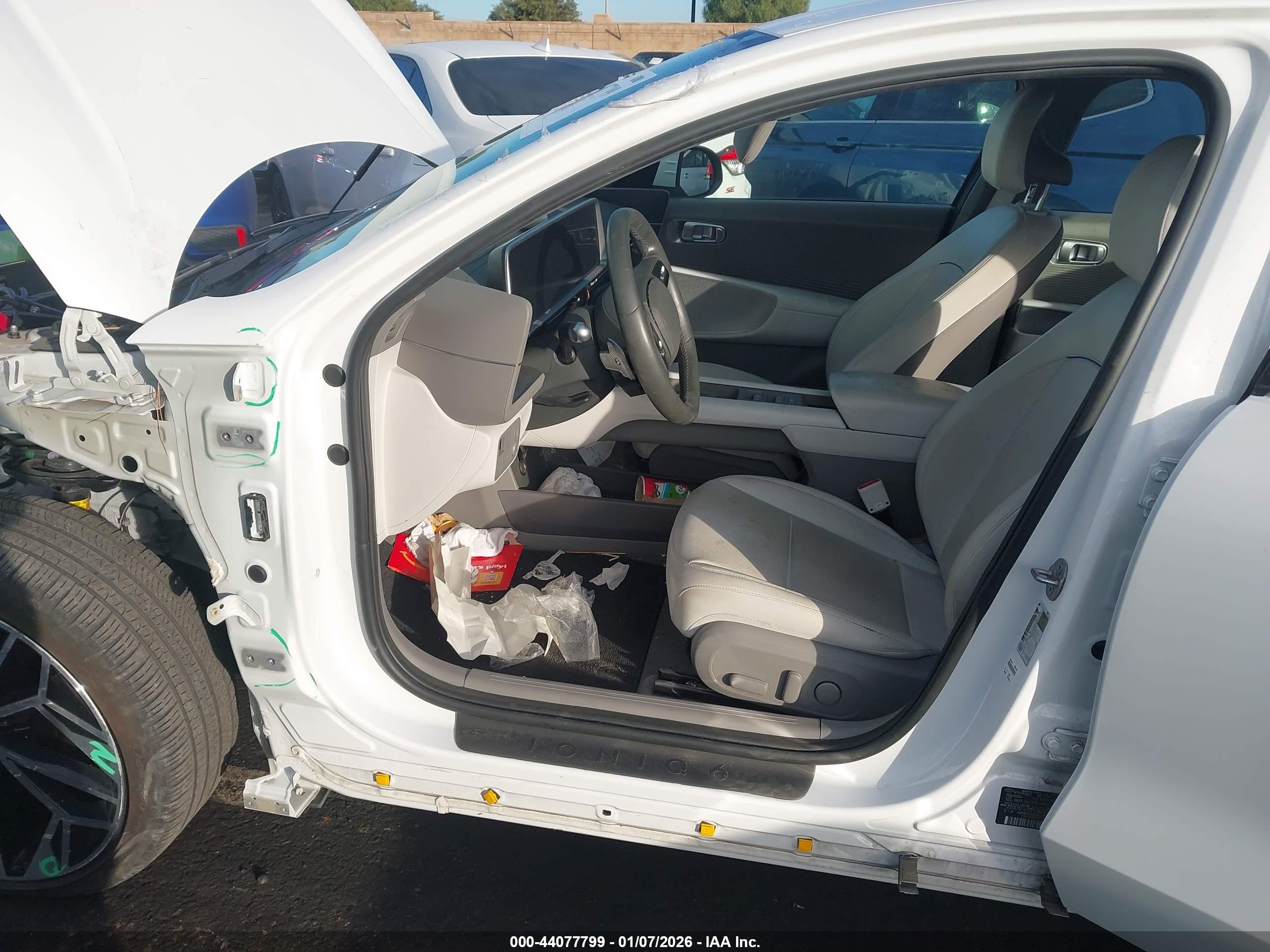 HYUNDAI IONIQ image 5