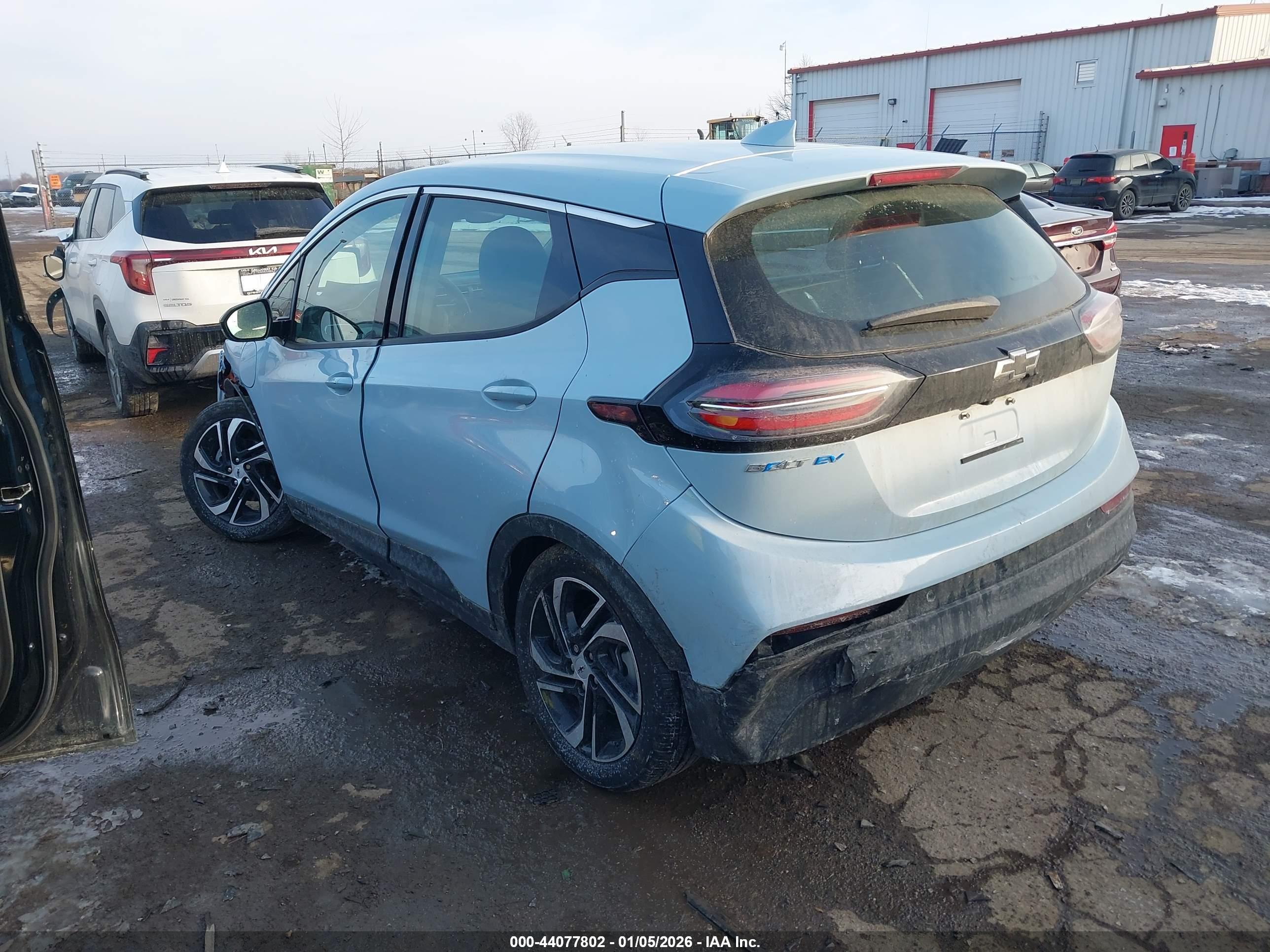 CHEVROLET BOLT image 3