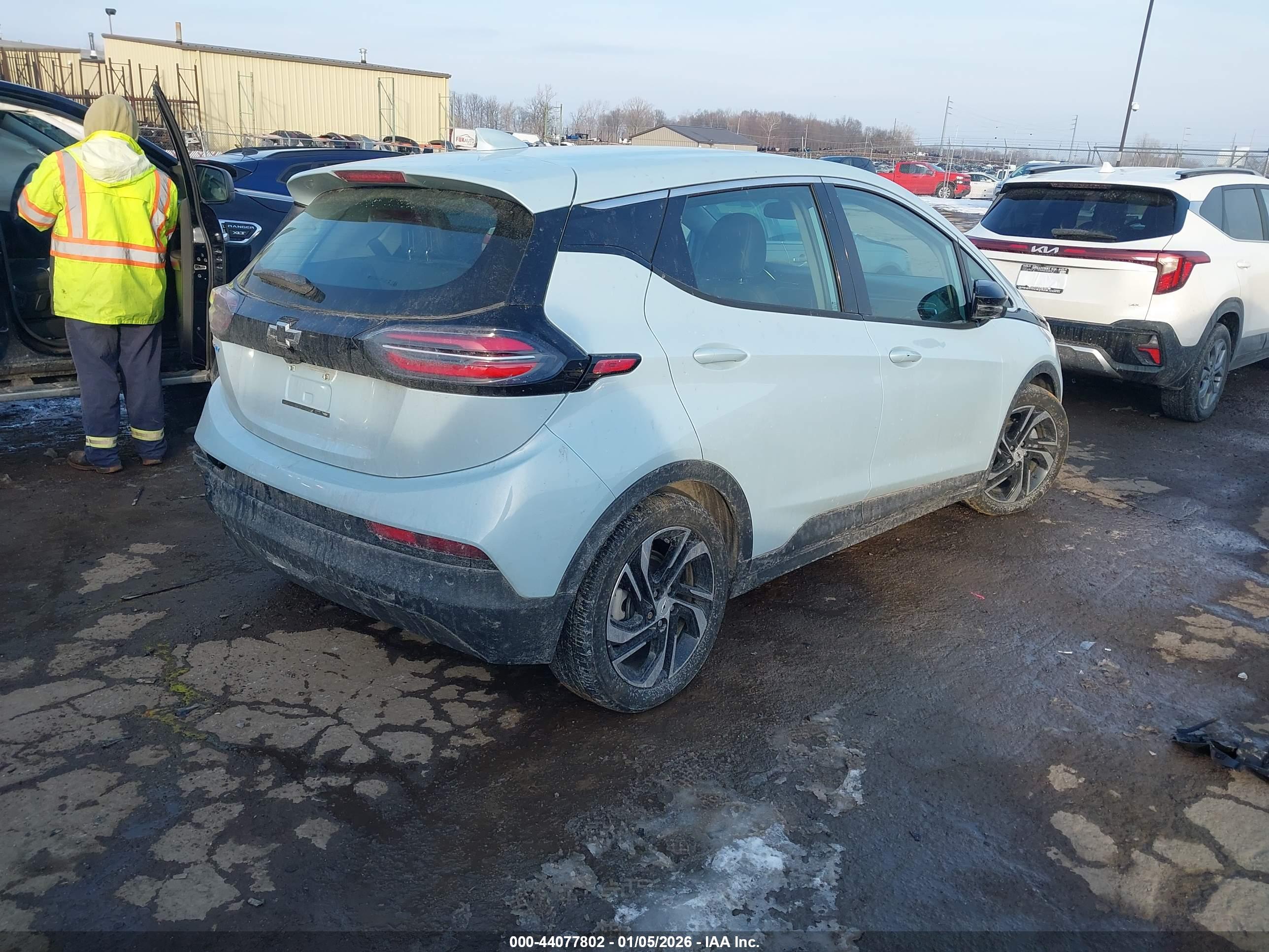 CHEVROLET BOLT image 4