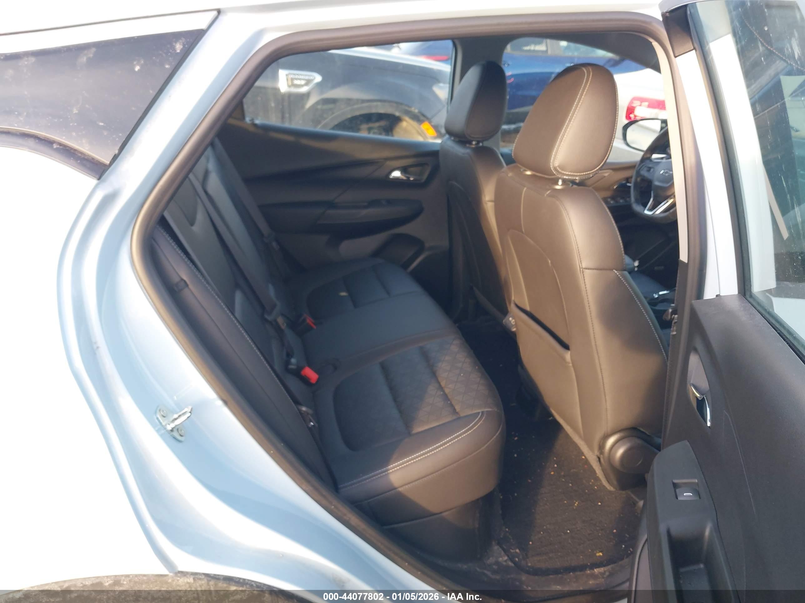 CHEVROLET BOLT image 8