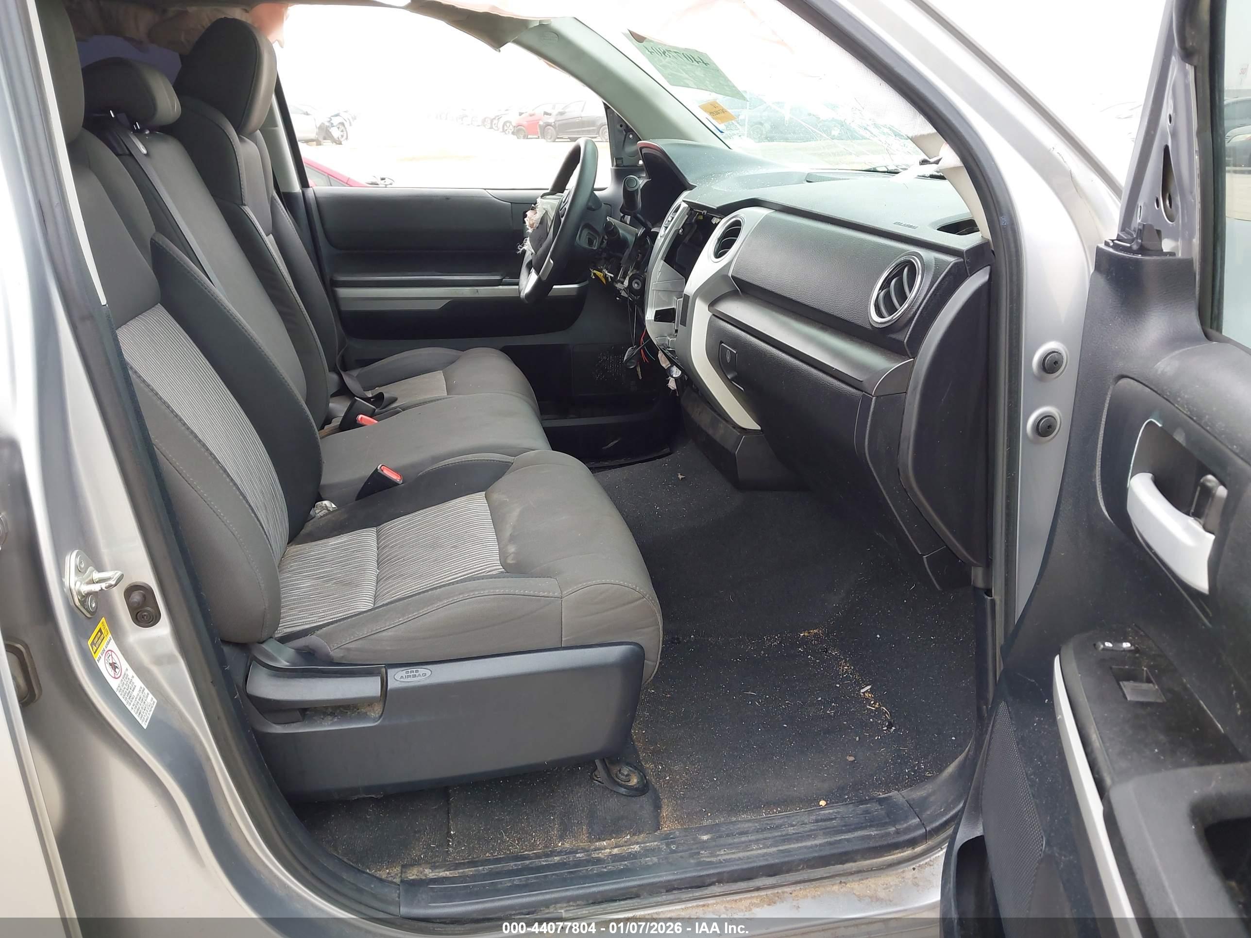 TOYOTA TUNDRA image 5