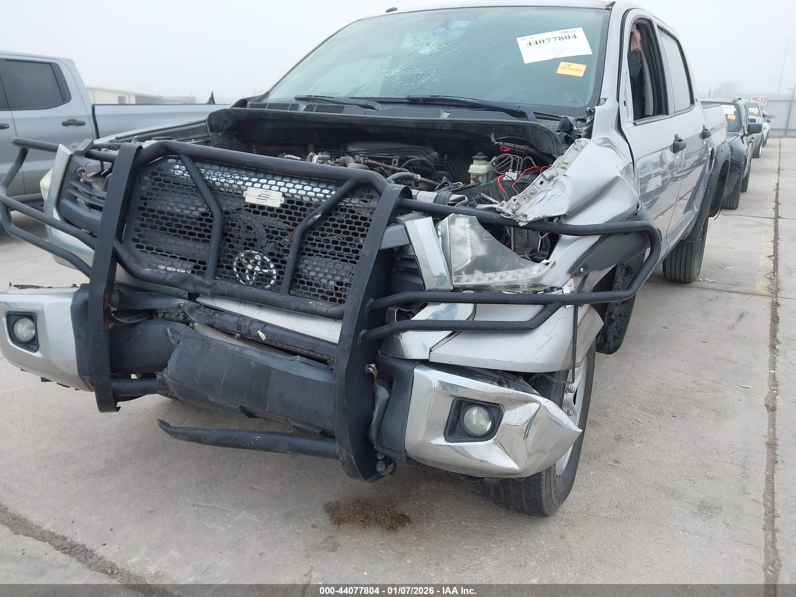 TOYOTA TUNDRA image 6