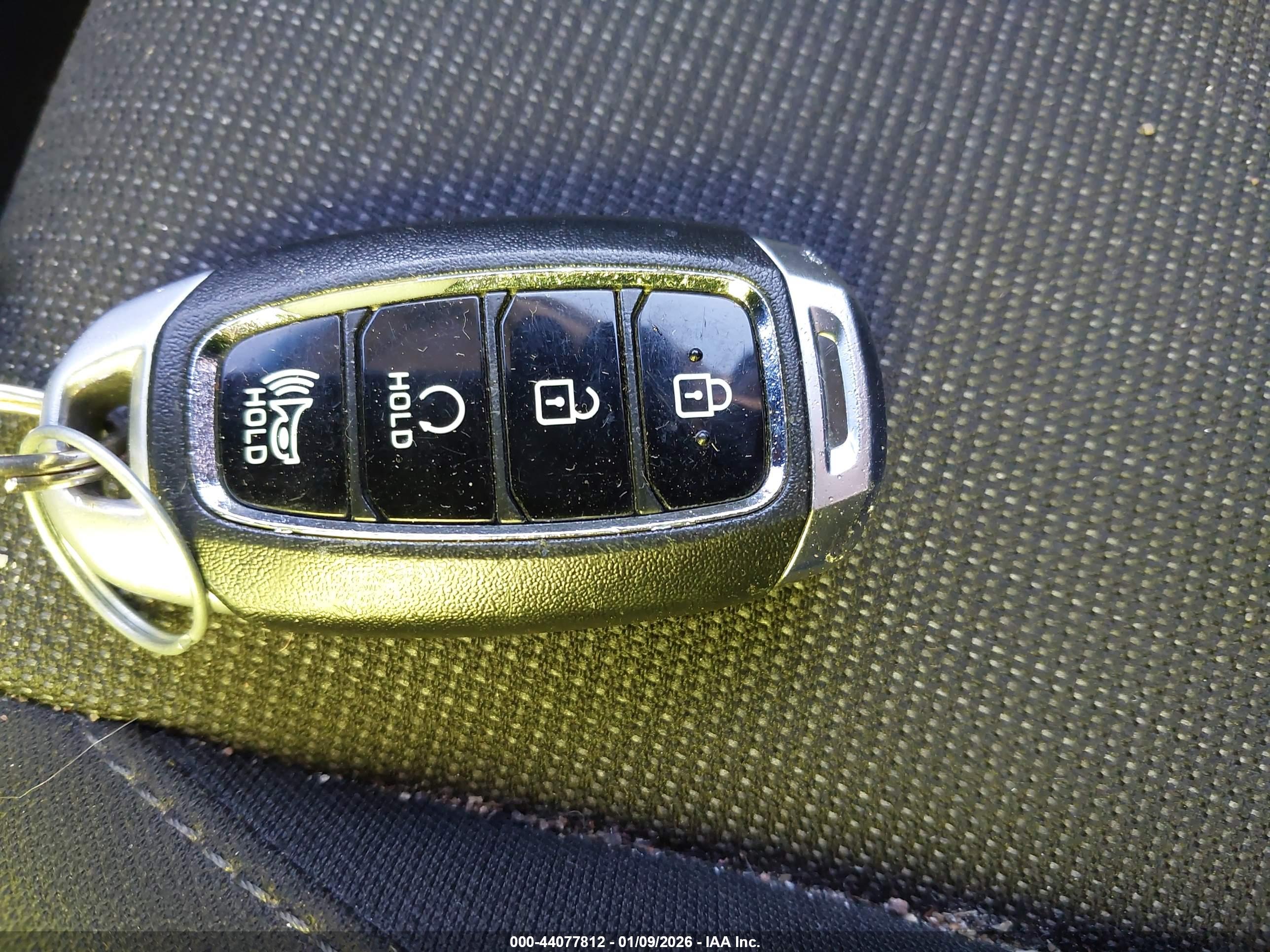 HYUNDAI KONA image 11