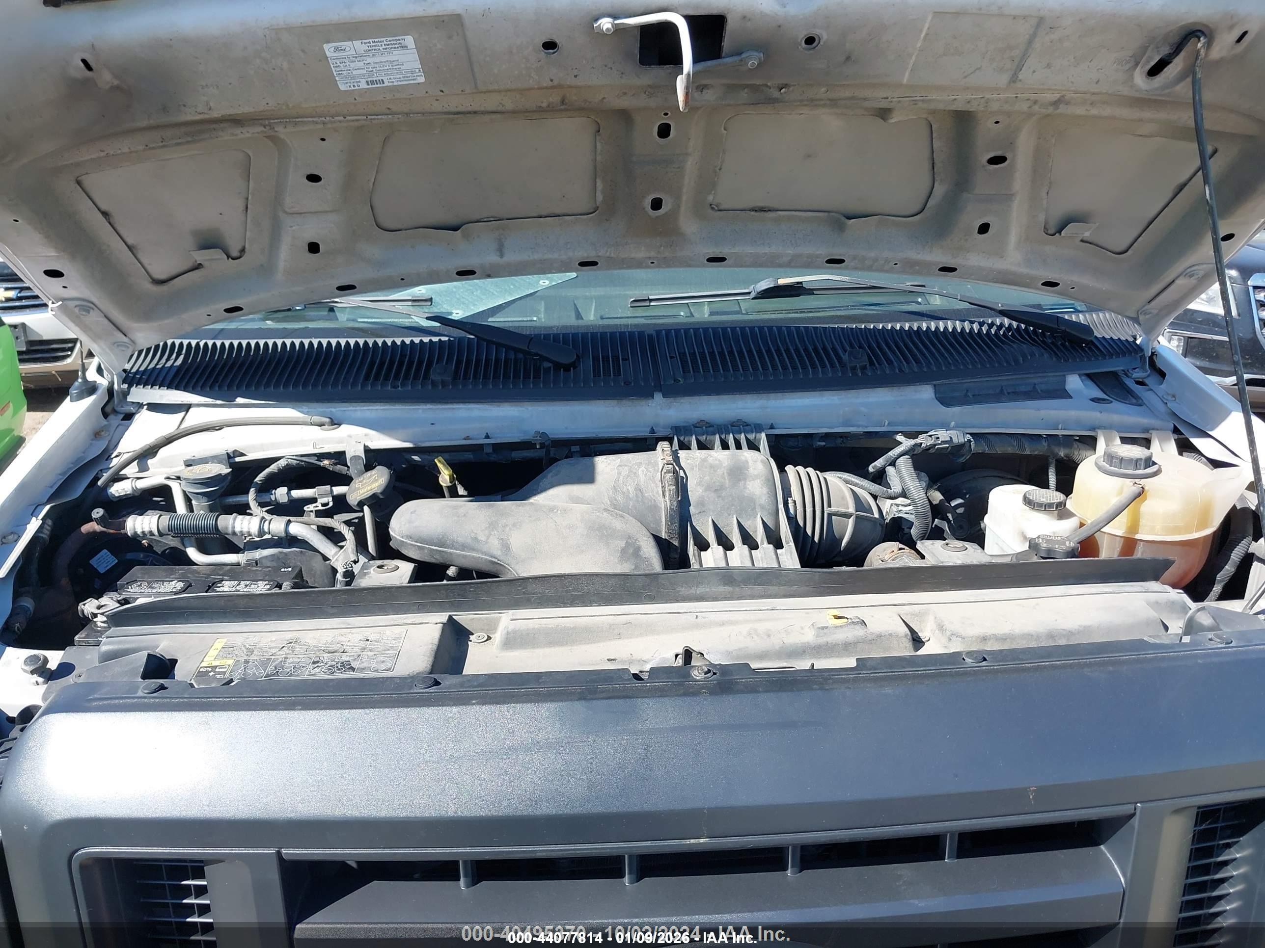 FORD E-150 image 10