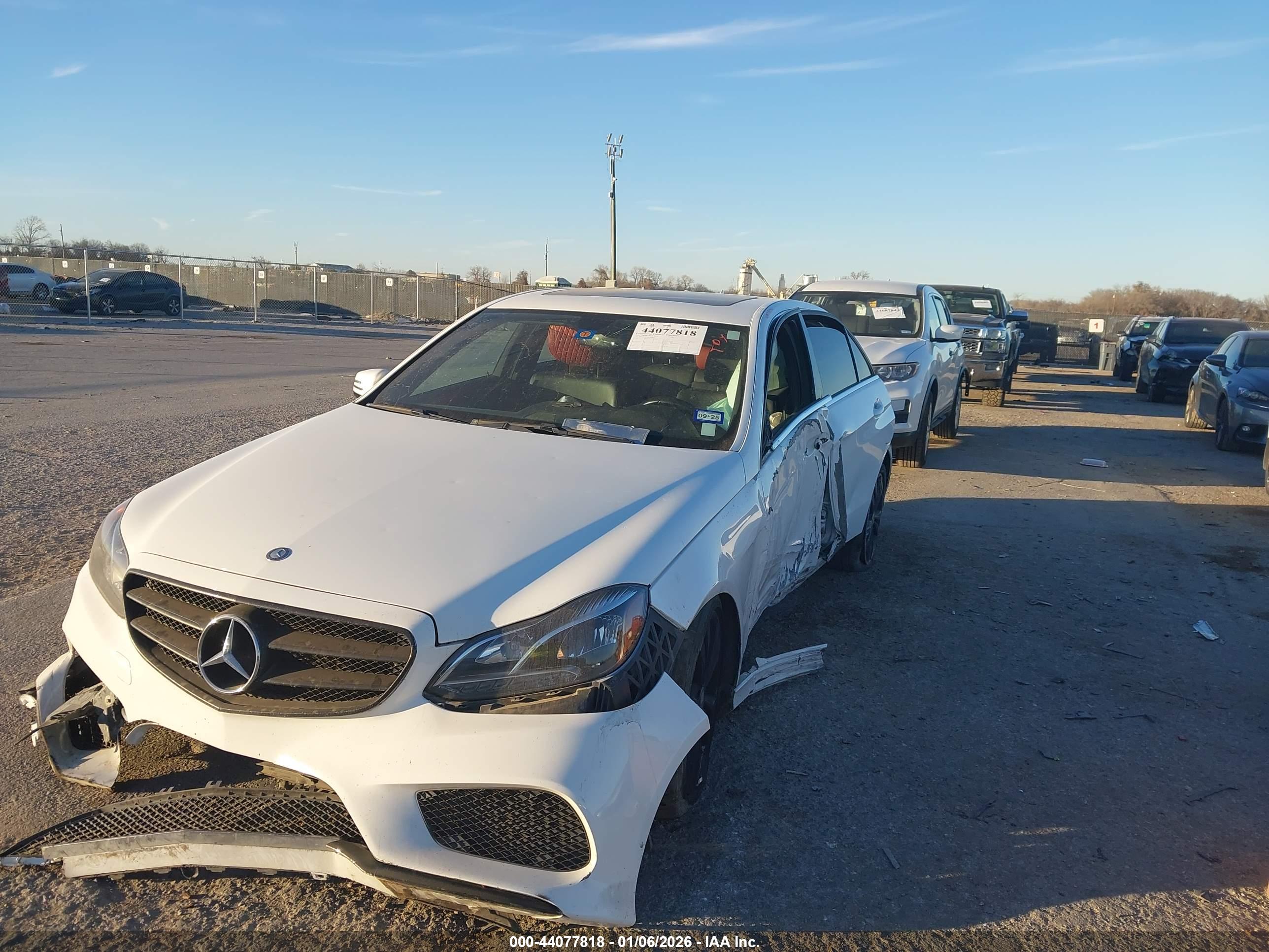 MERCEDES-BENZ E image 2