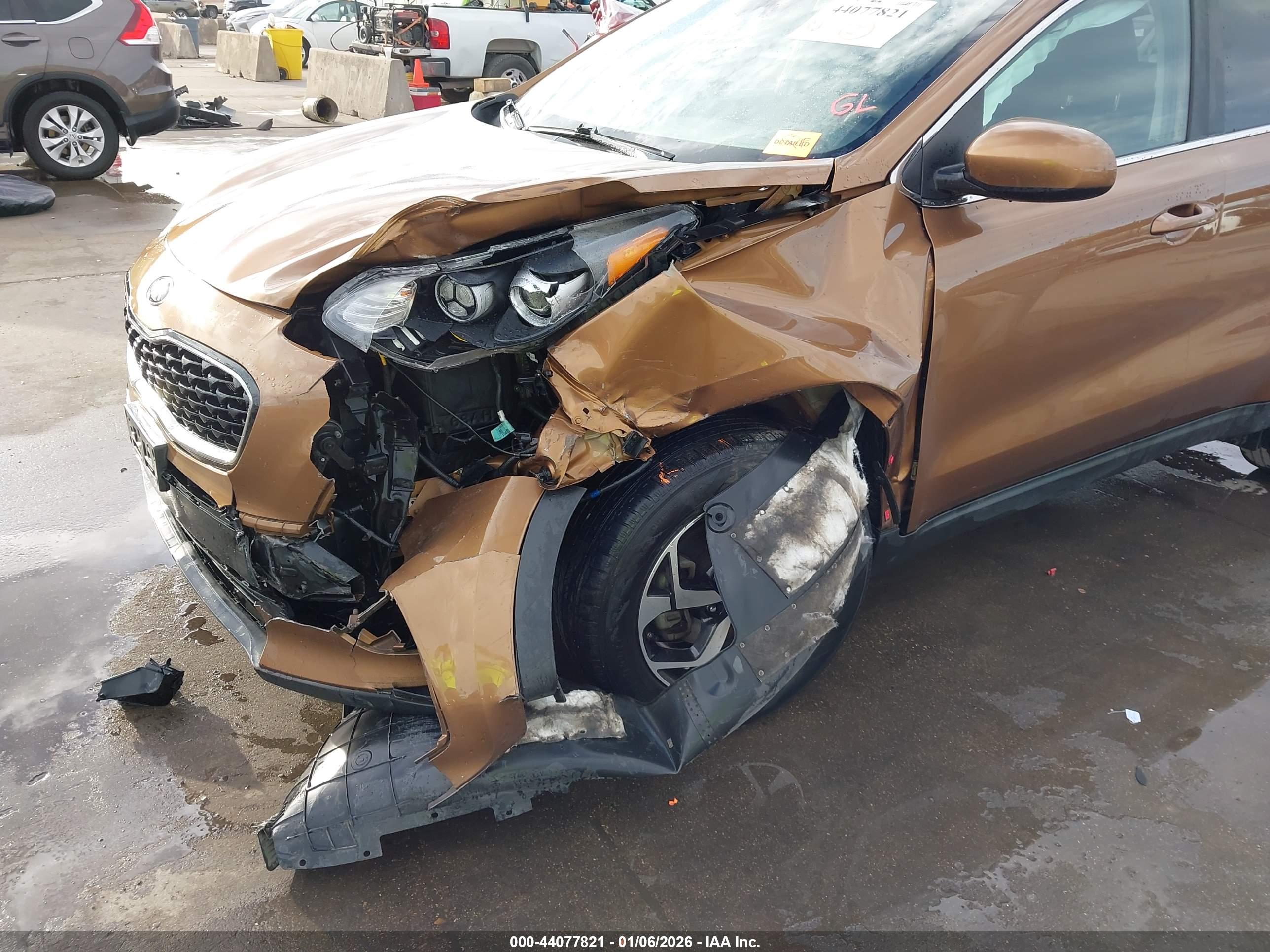 KIA SPORTAGE image 6