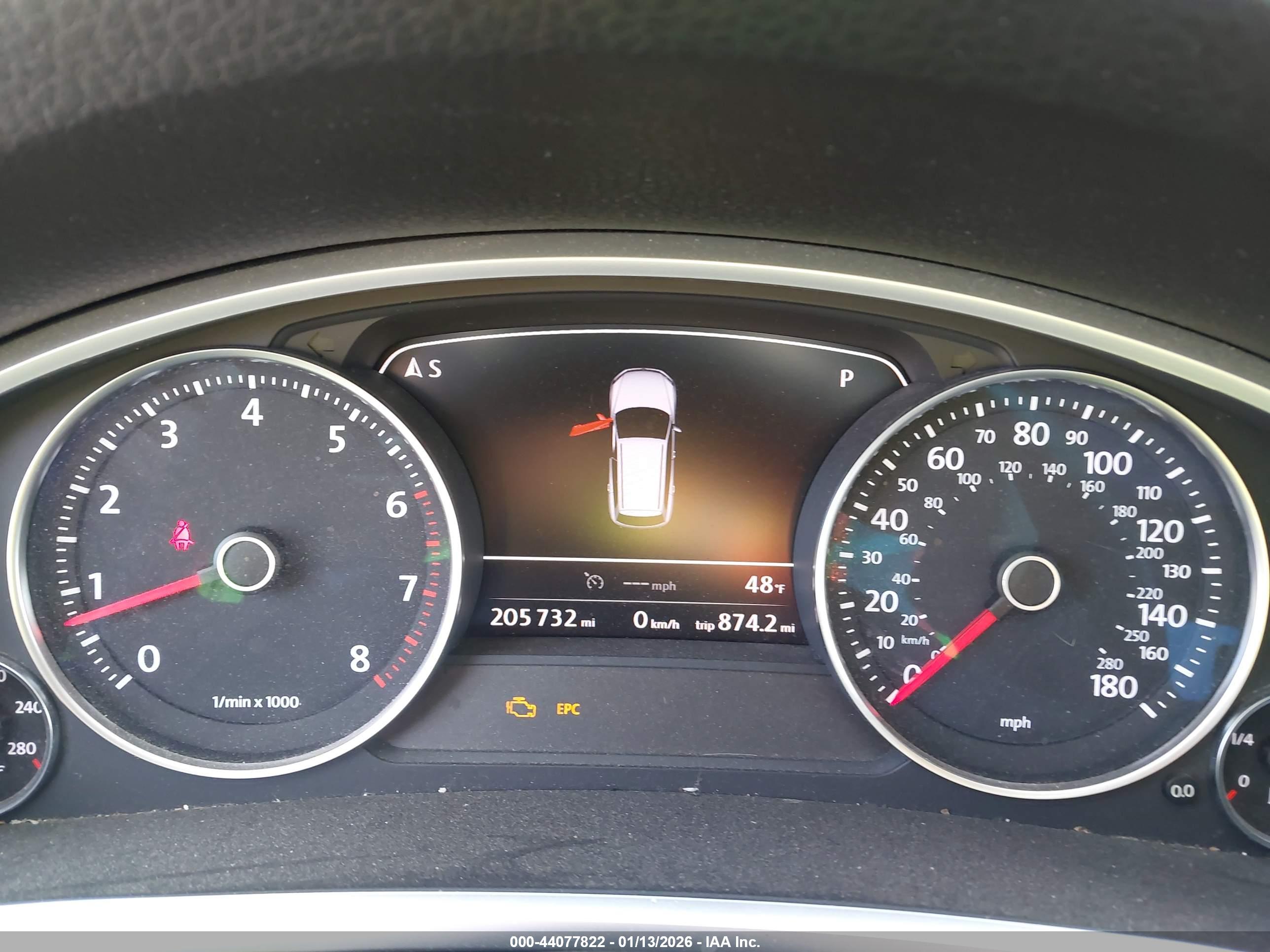 VOLKSWAGEN TOUAREG image 7