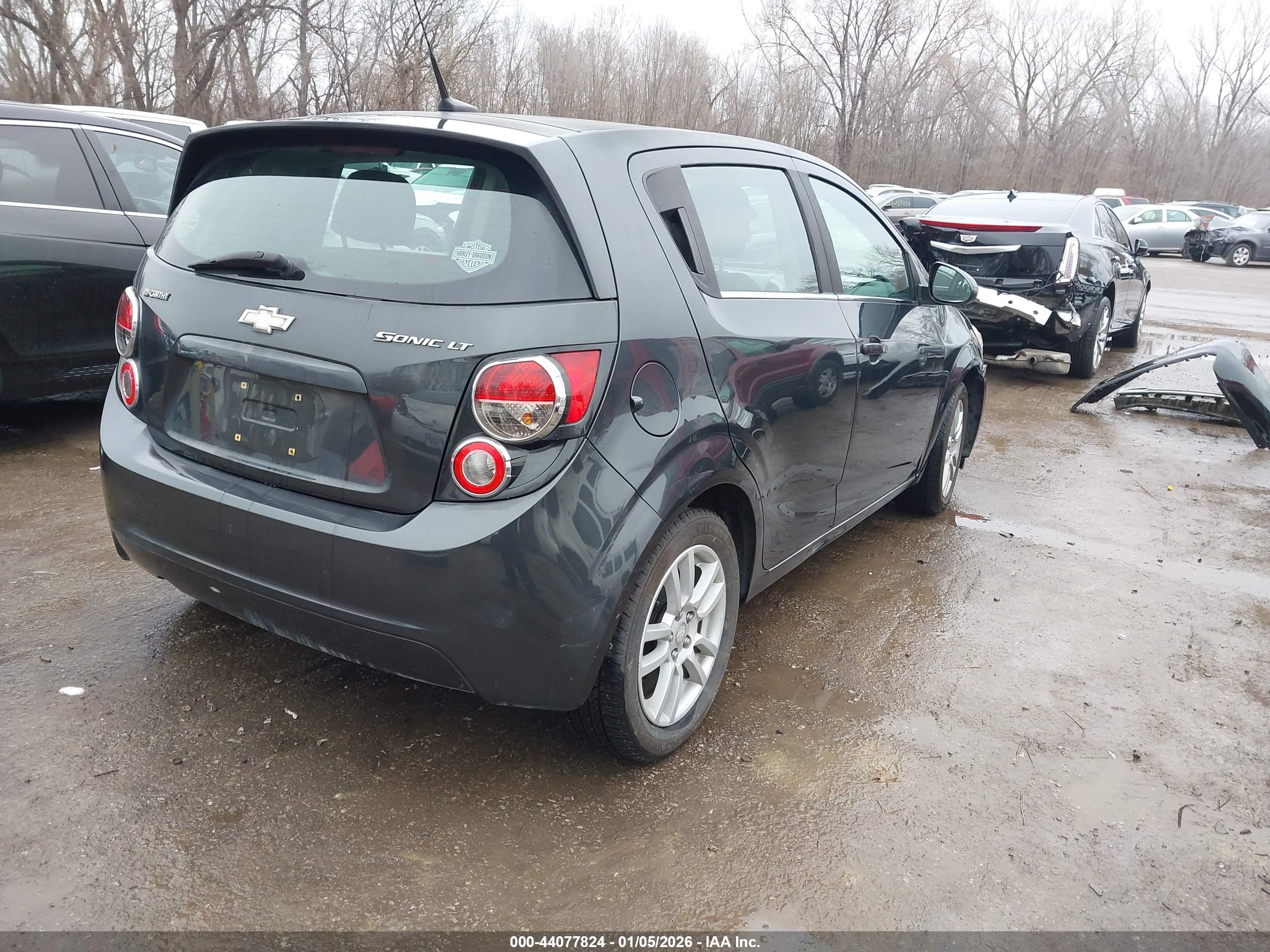 CHEVROLET SONIC image 4