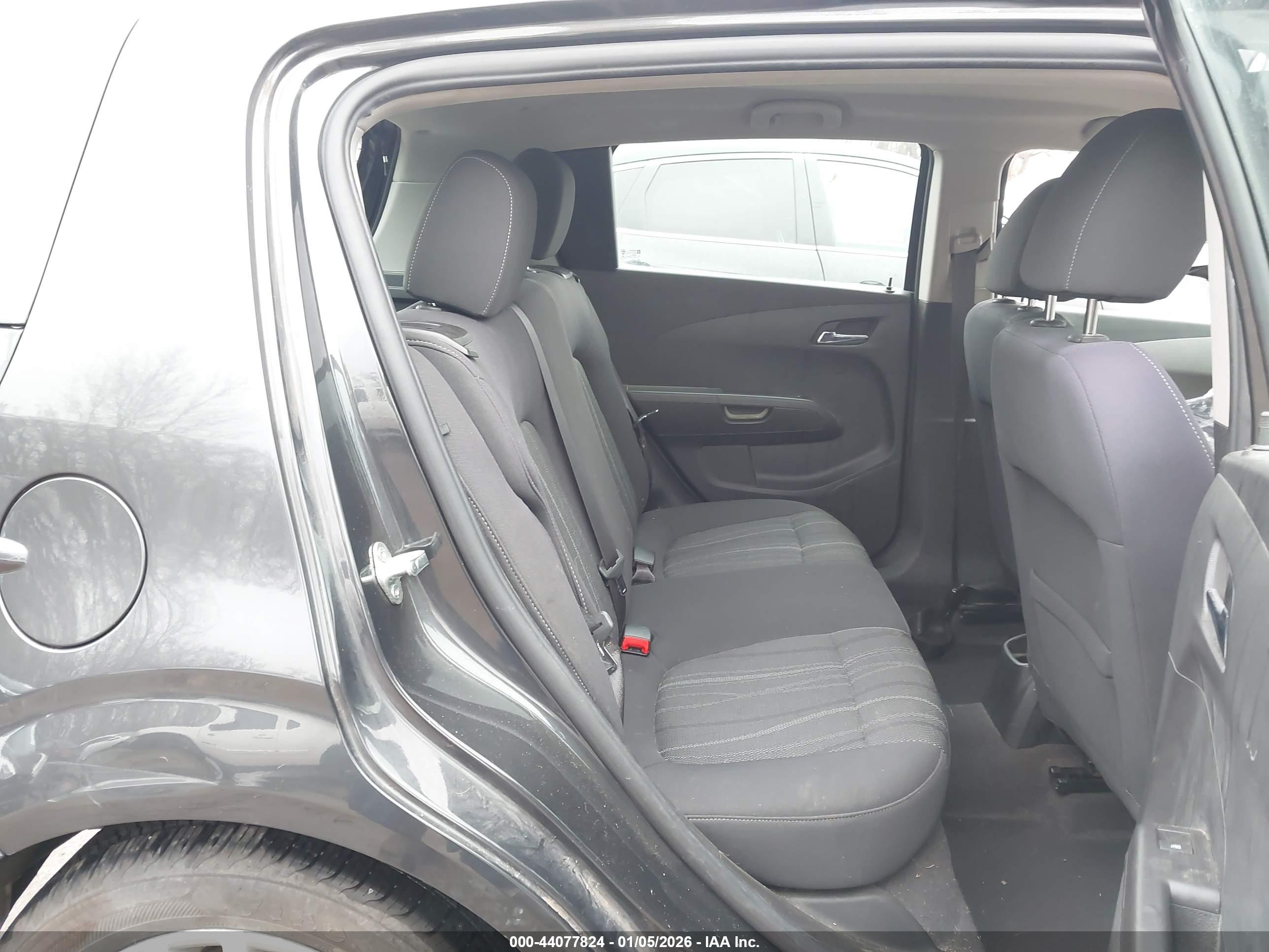 CHEVROLET SONIC image 8
