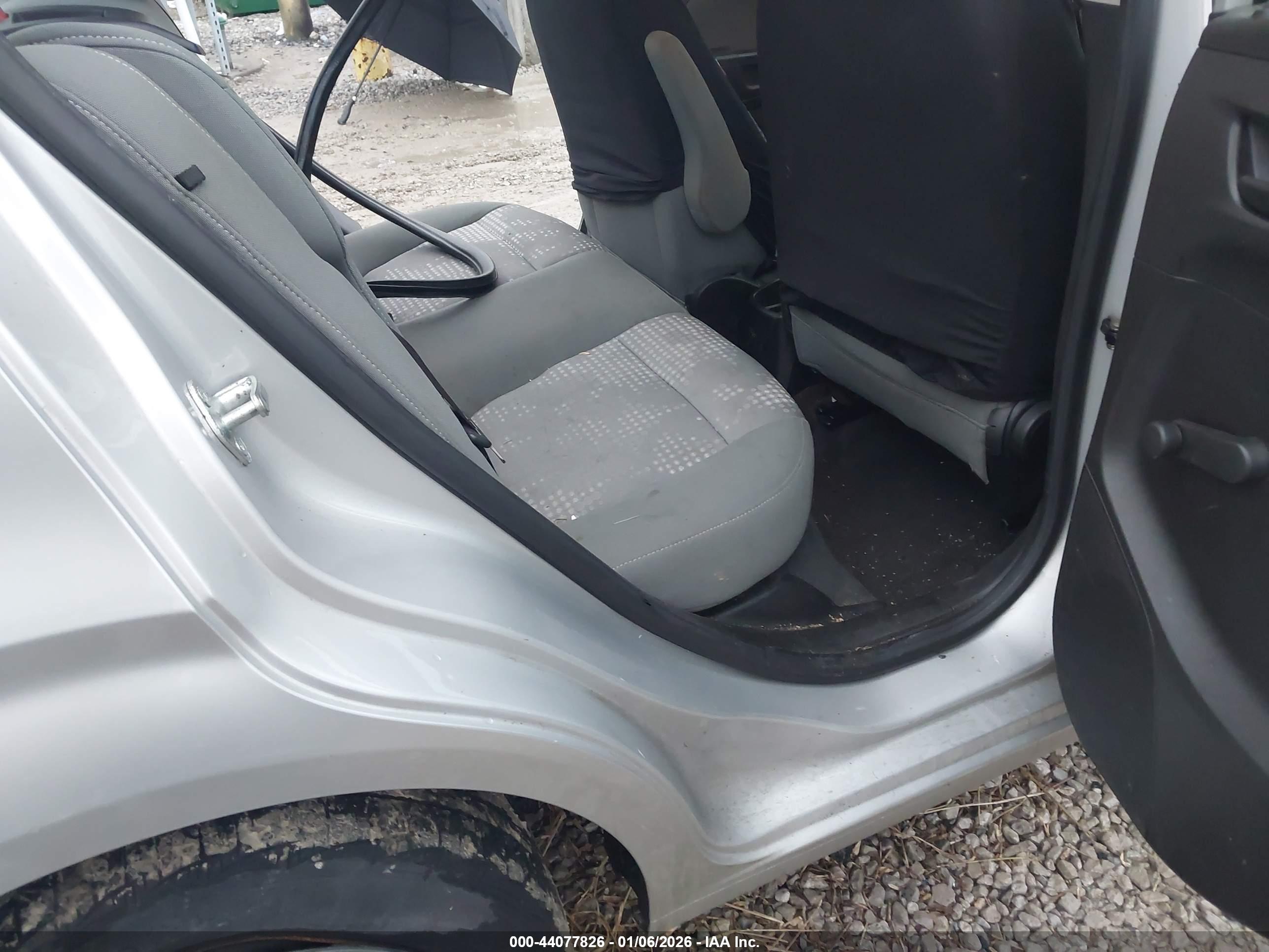 CHEVROLET SONIC image 8