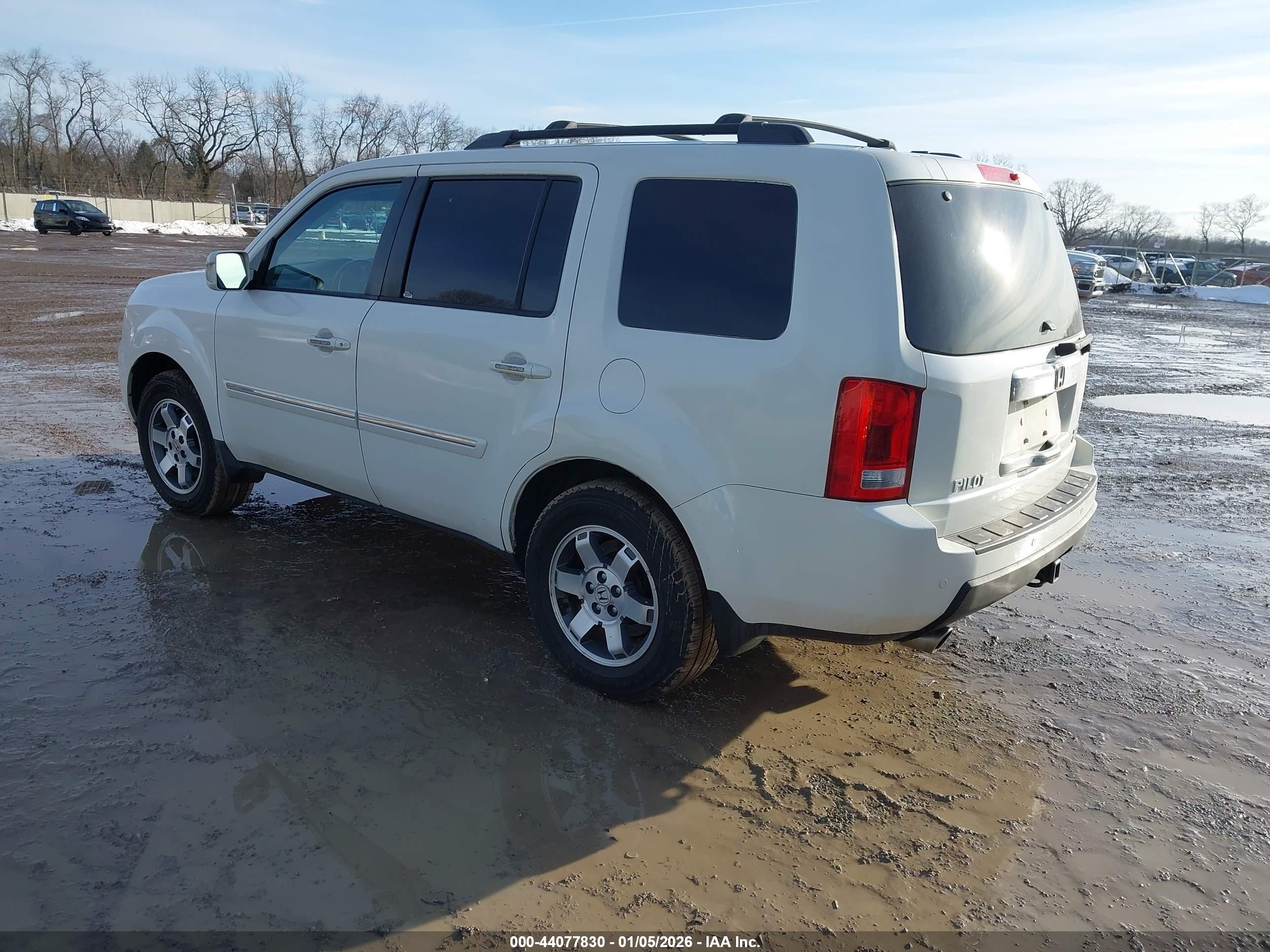 HONDA PILOT image 3