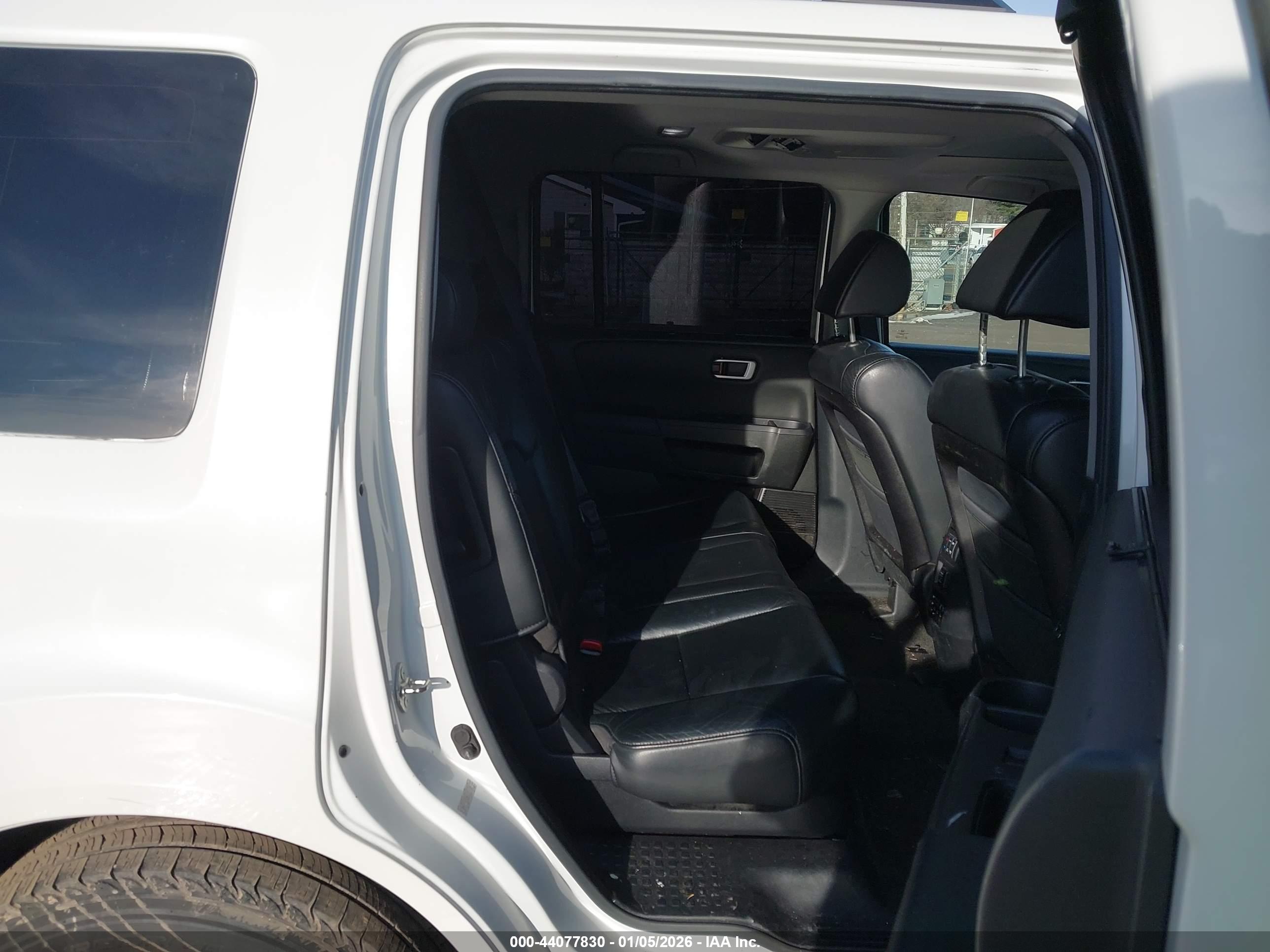 HONDA PILOT image 8