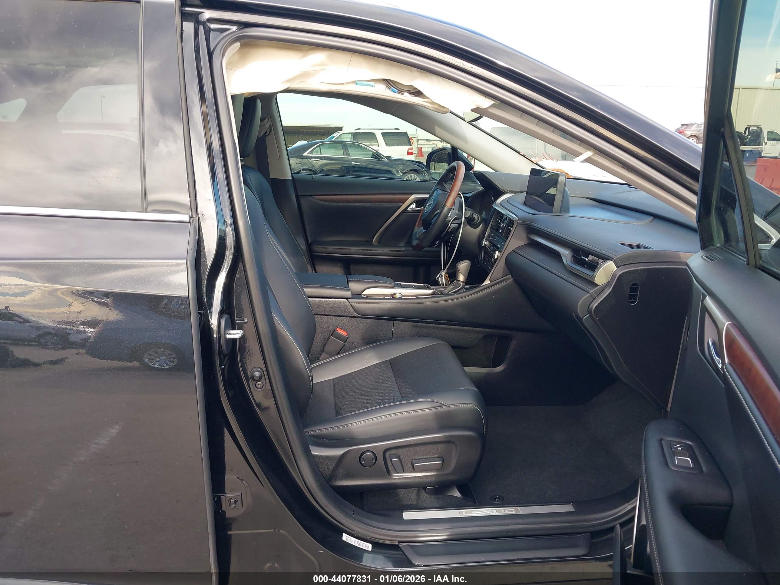 LEXUS RX image 5