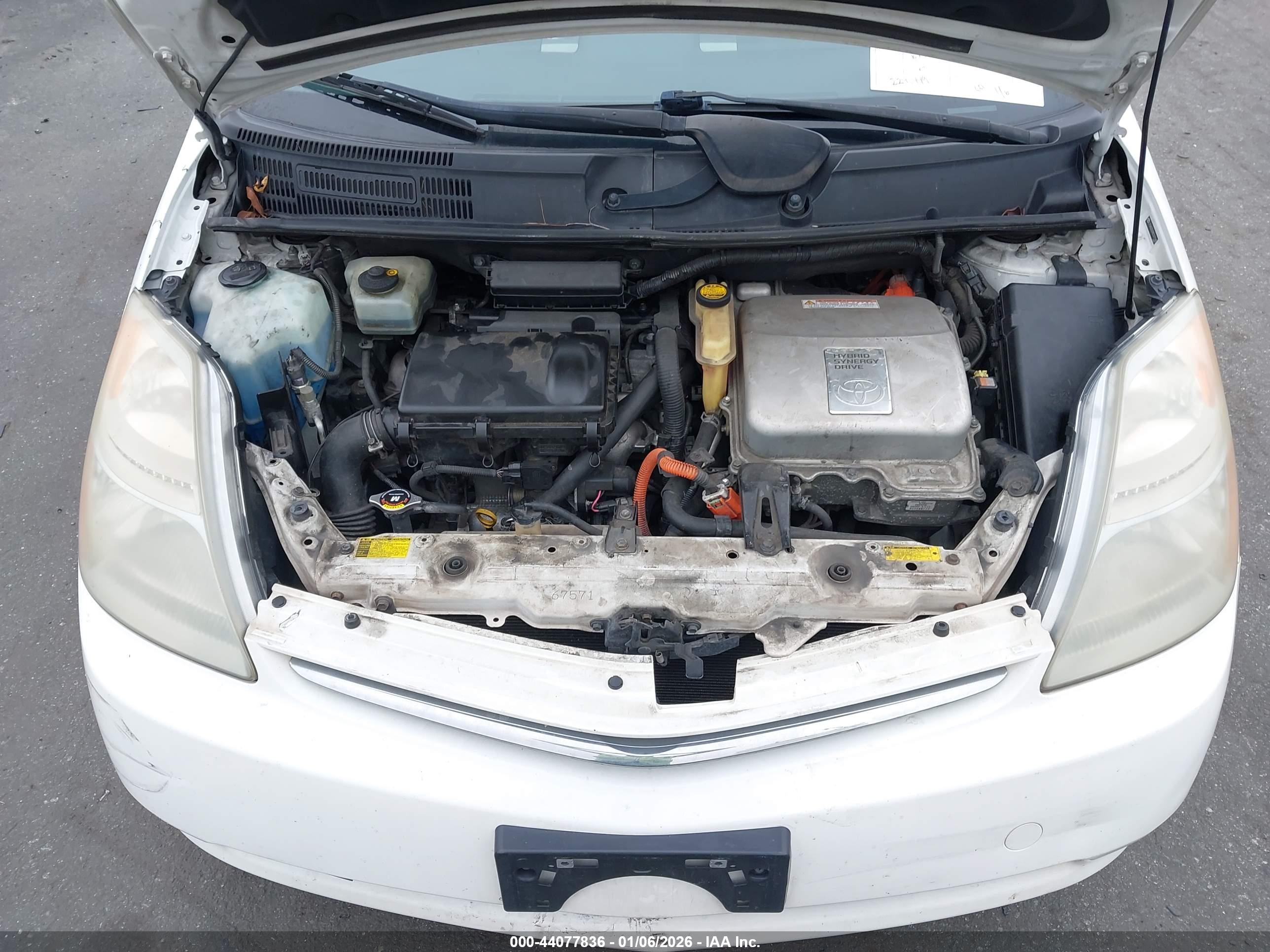 TOYOTA PRIUS image 10